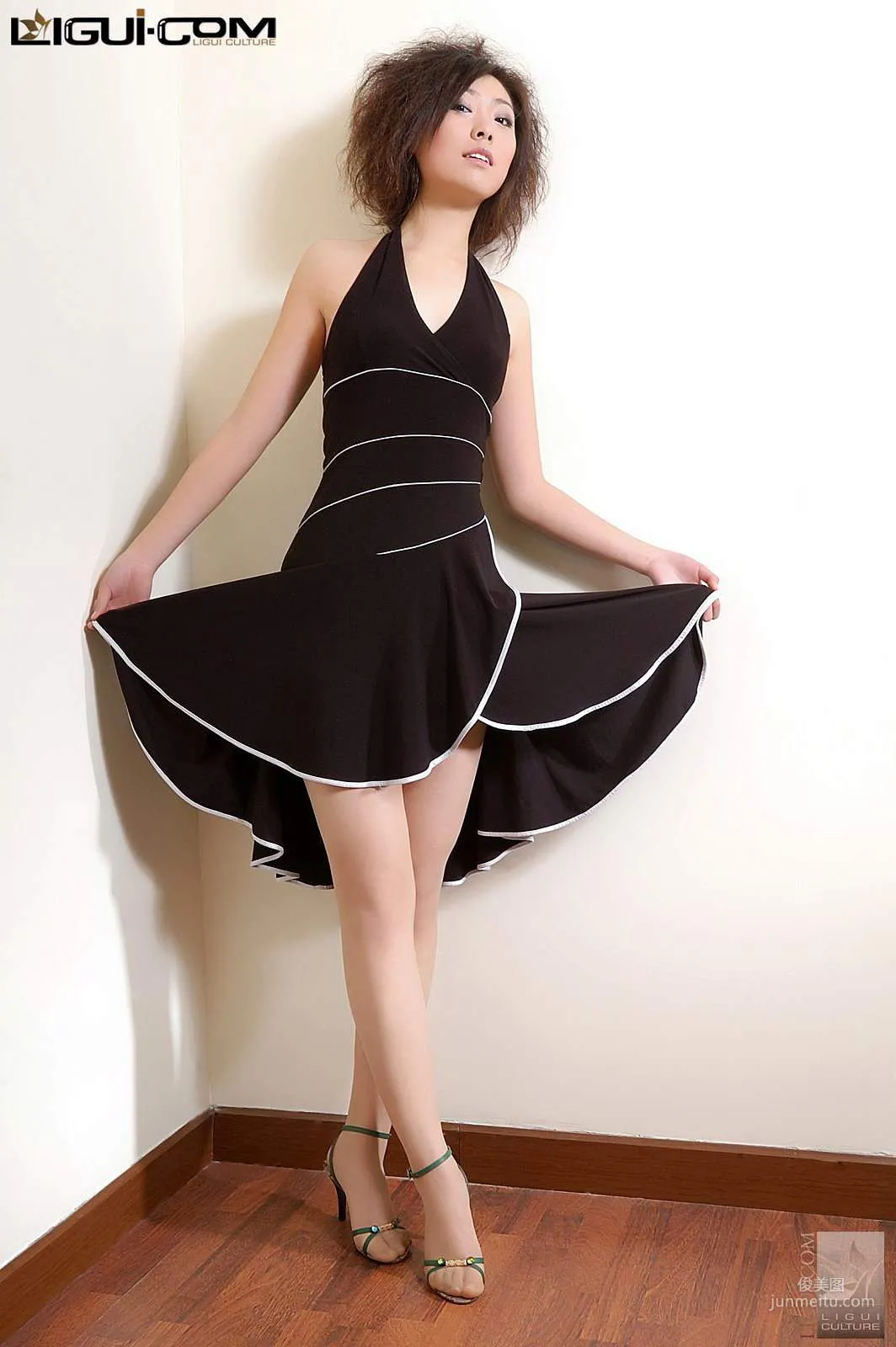 Feng Lu: Ligui Model photo 10
