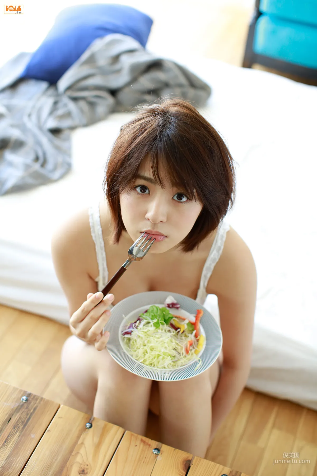 [Bomb.TV] 2016 No.04 Yurina Yanagi Photo Set photo 26