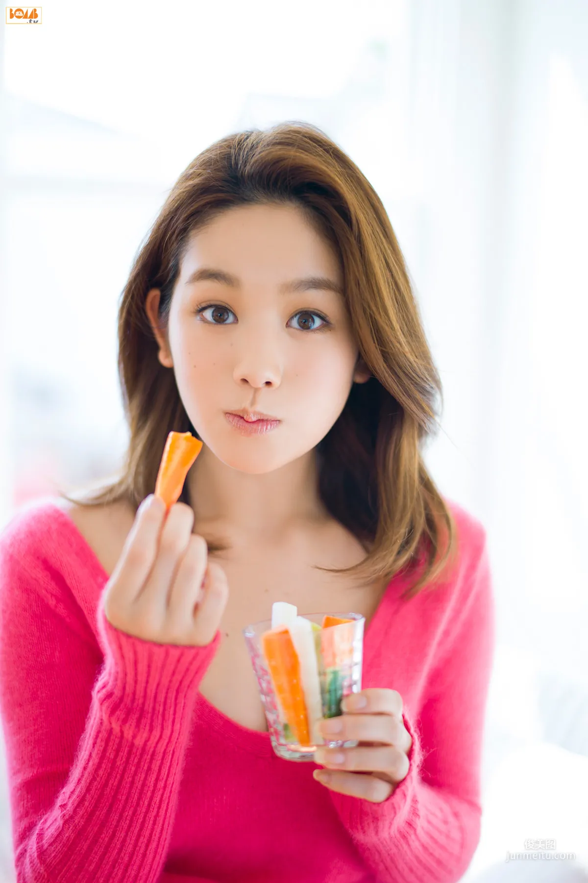 Miwako Kakei Miwako Kakei Photo Set [Bomb.TV] 2014 January Issue photo 15