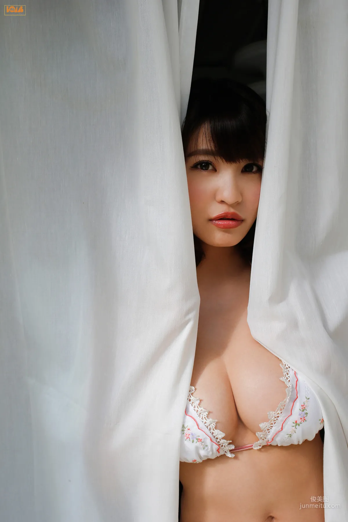 岸明日香《ほろ酔いクリスマス》写真集 [Bomb.TV] 2016年01月号 87