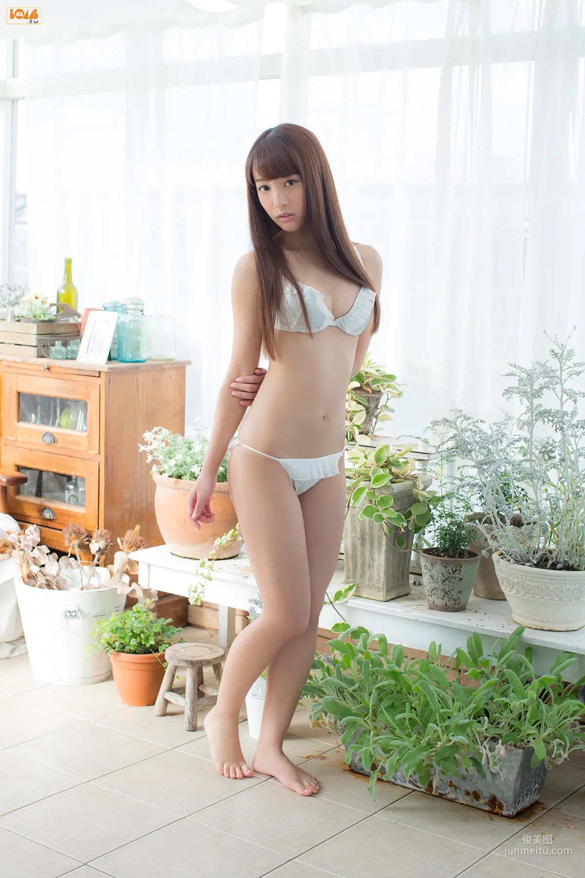 Chocolat Ikeda, Photo Set [Bomb.TV] December 2013 Issue photo 2