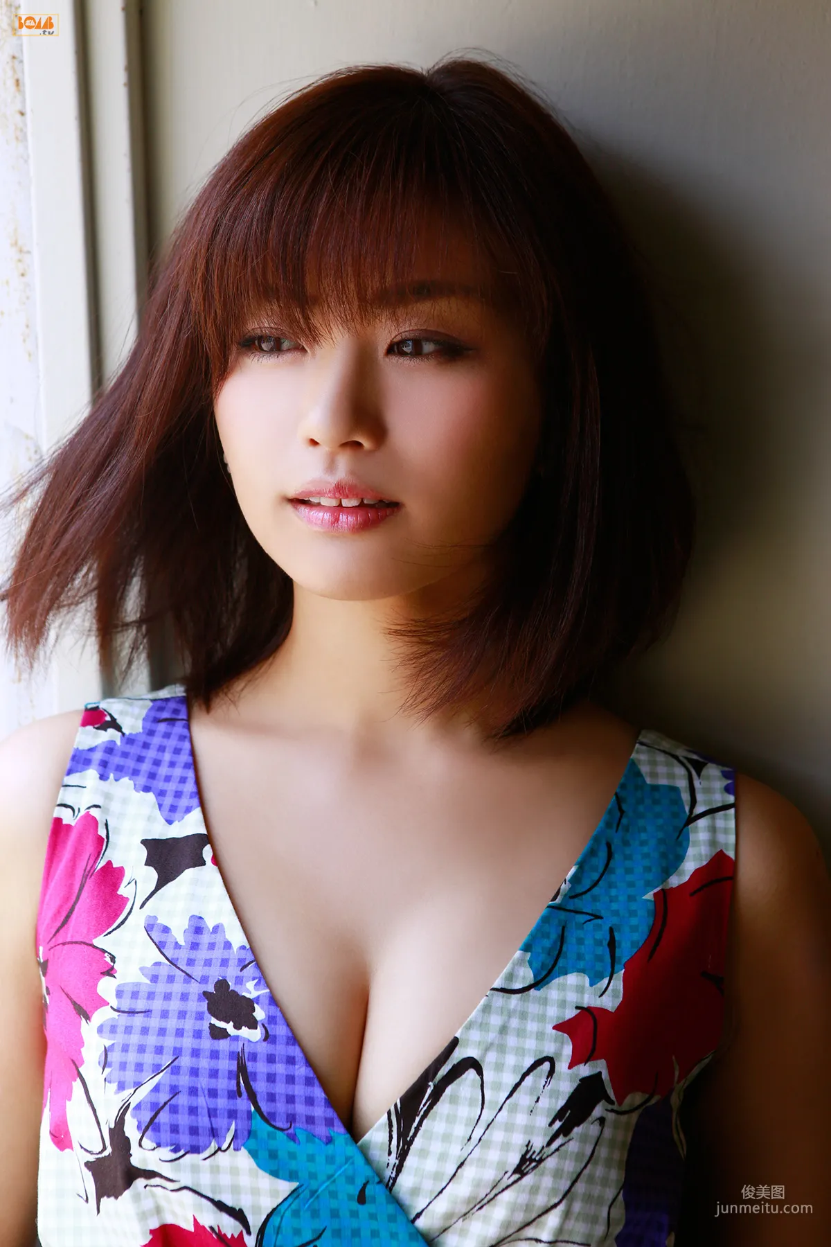 Hitomi Yasueda, Beautiful and Stimulating Older Sister Photo Set [Bomb.TV] 2015 July Issue photo 7