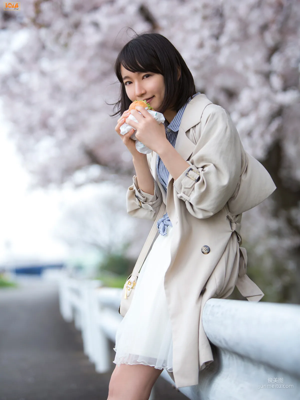 吉岡里帆《キミとボクのデートプラン》写真集 [Bomb.TV] 2015年06月号 91