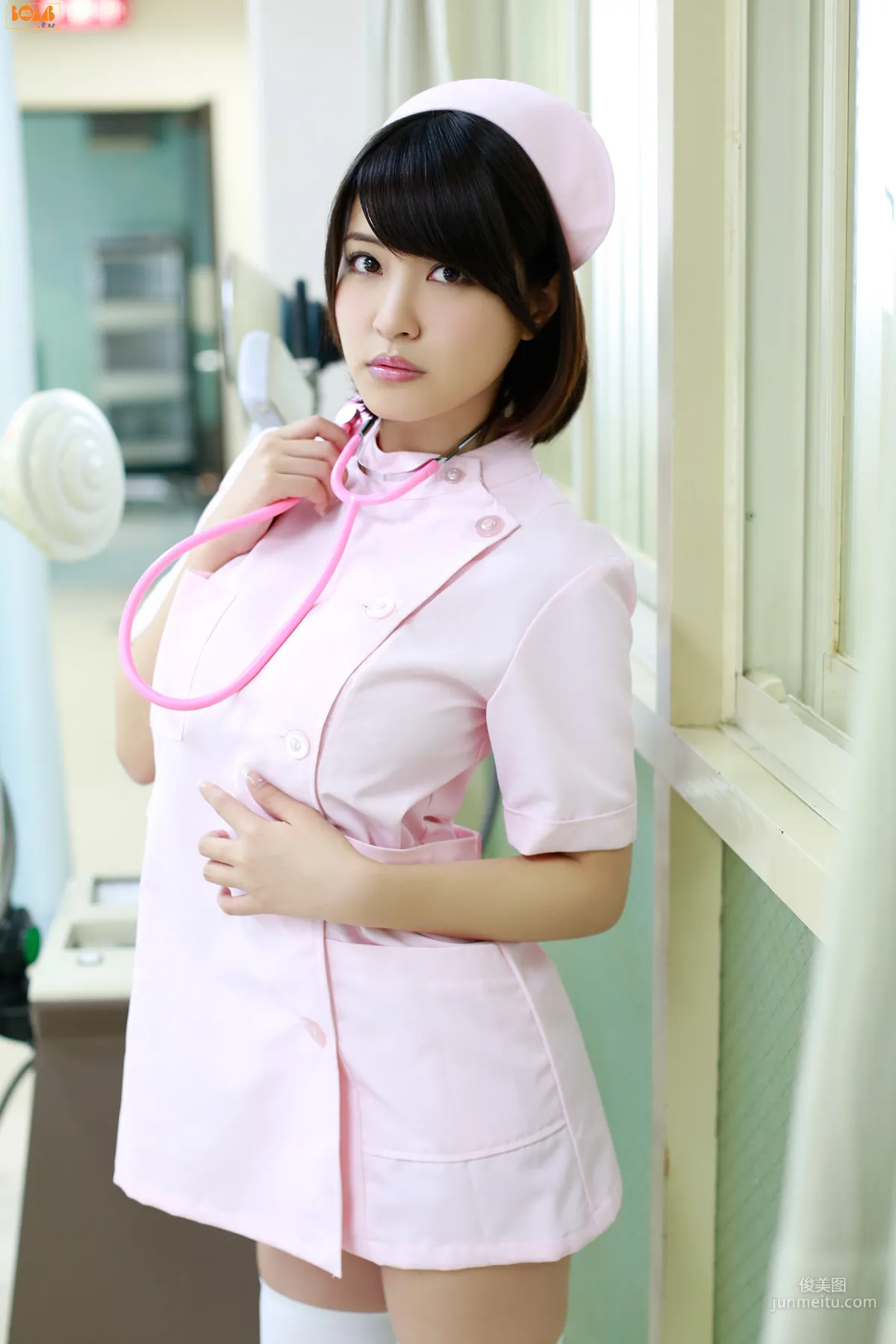 今野杏南、岸明日香《護士與病人的誘惑》 寫真集 [Bomb.TV] 2013年09月号 8
