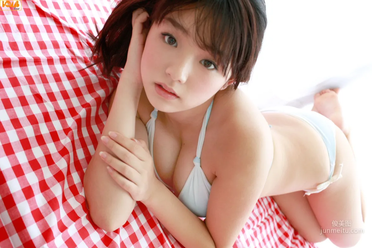 [Bomb.TV] 2010 No.08 Ai Shinozaki Photo Set photo 24