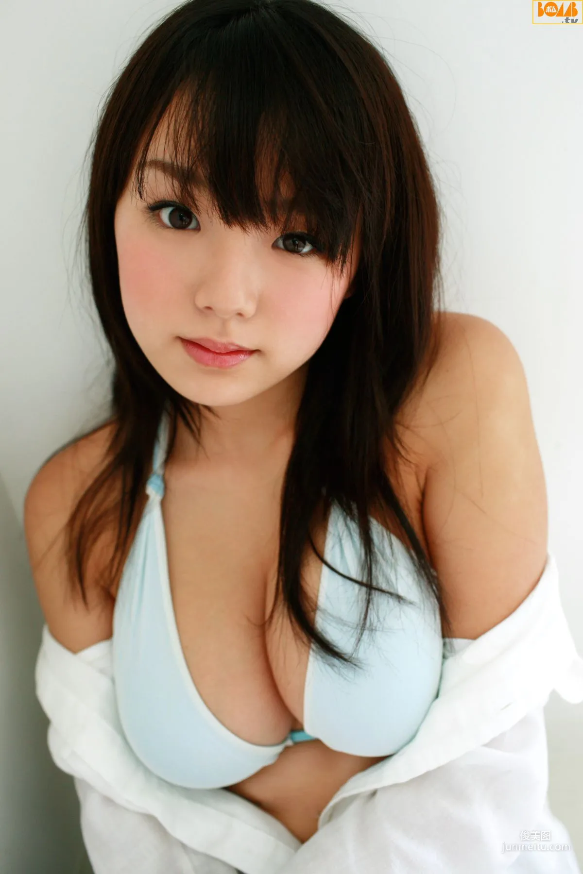 [Bomb.TV] 2010 No.08 Ai Shinozaki Photo Set photo 13