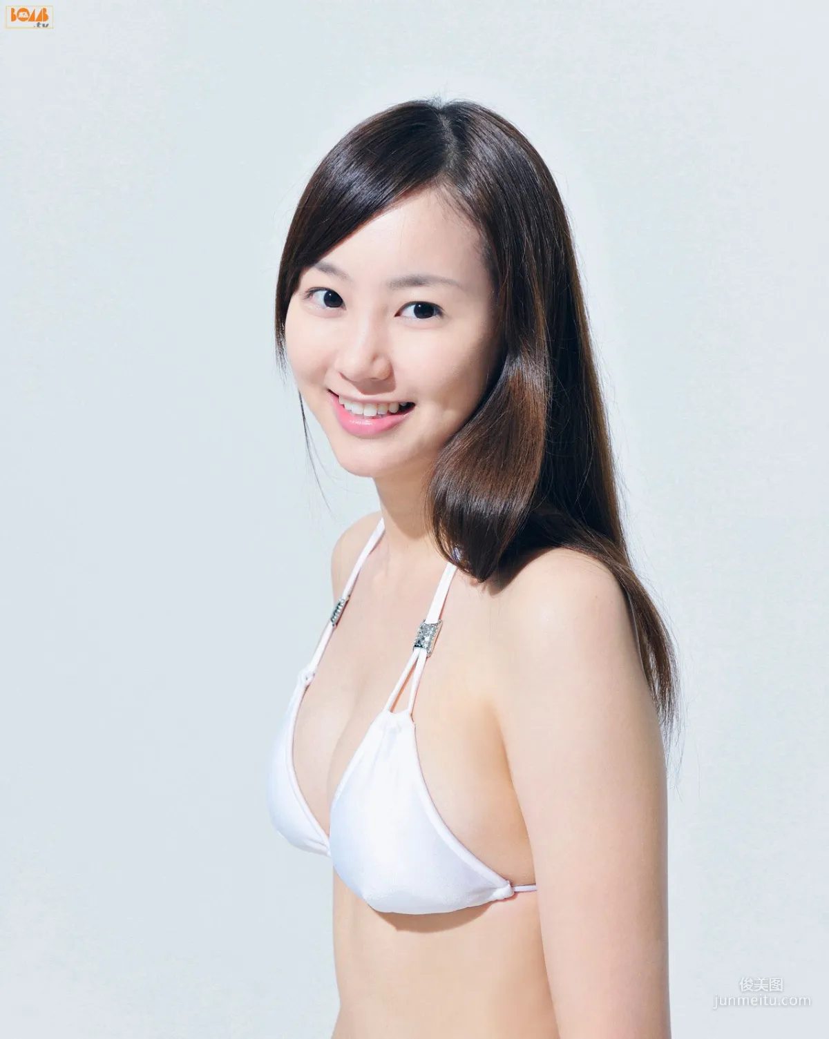 《Next Bikini 次世代ビ♥キ♥ニ》 寫真集 [Bomb.TV] 2010年11月刊 13