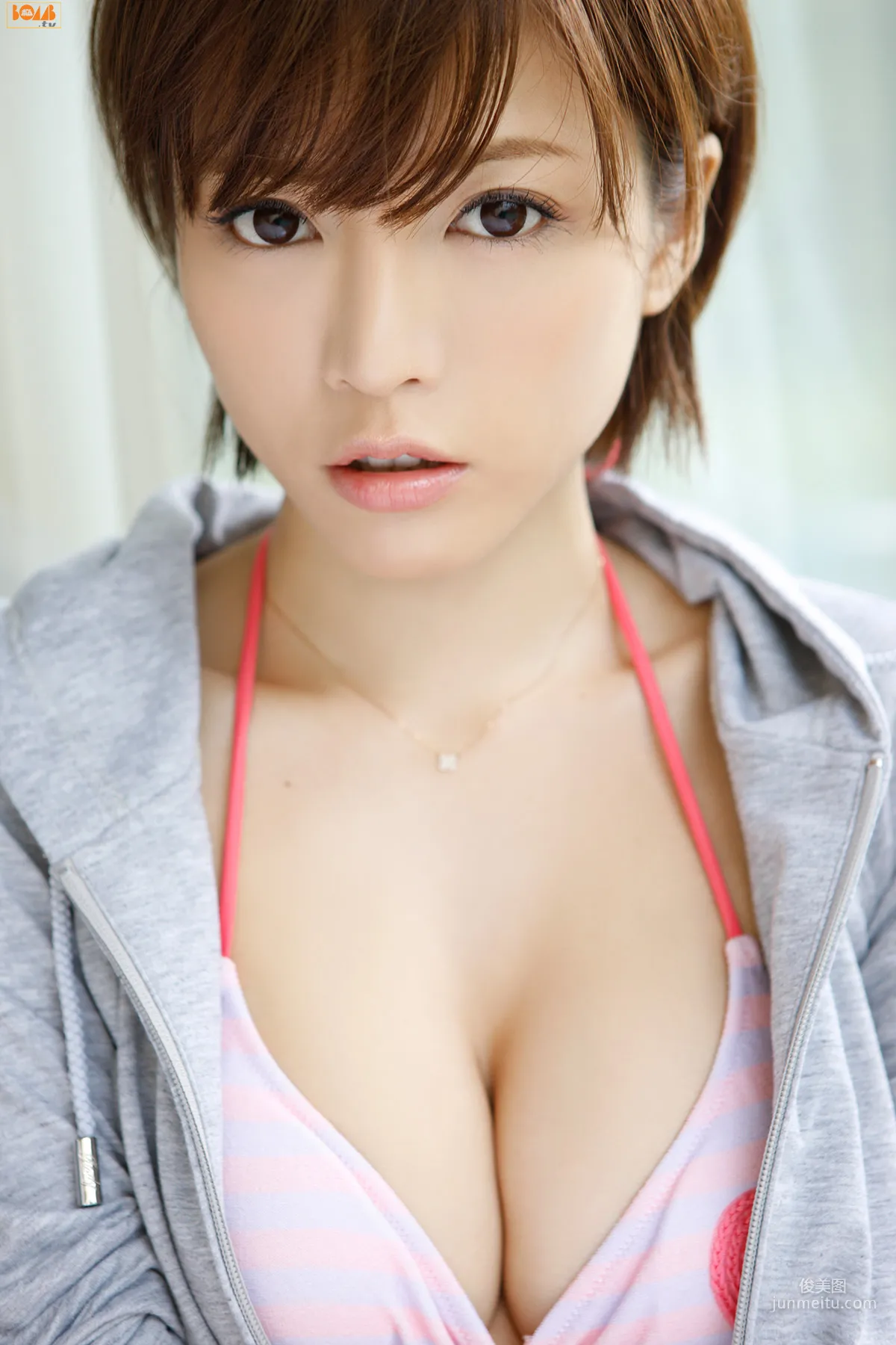 Yumiko Shaku Photo Set [Bomb.TV] October 2012 Issue photo 7