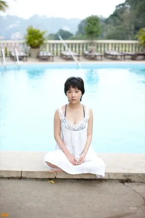 [Bomb.TV] 2010年11月刊 Mizuki Tanimura 谷村美月 寫真集