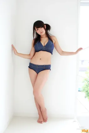 [Bomb.TV] 2010年12月刊 Ai Shinozaki 篠崎愛 寫真集