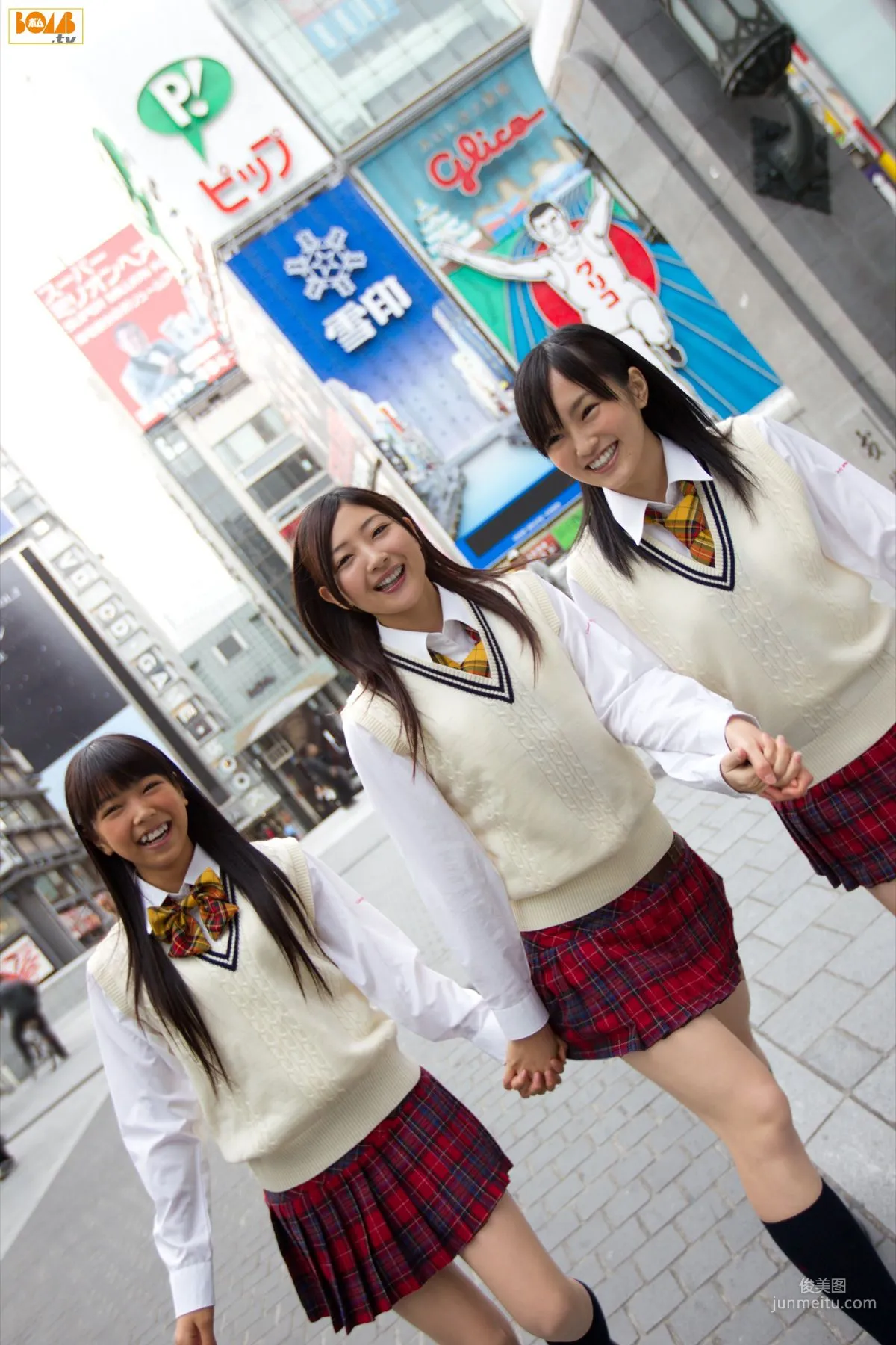 [Bomb.TV] January 2011 Issue Nmb48 Members Photo Set photo 49
