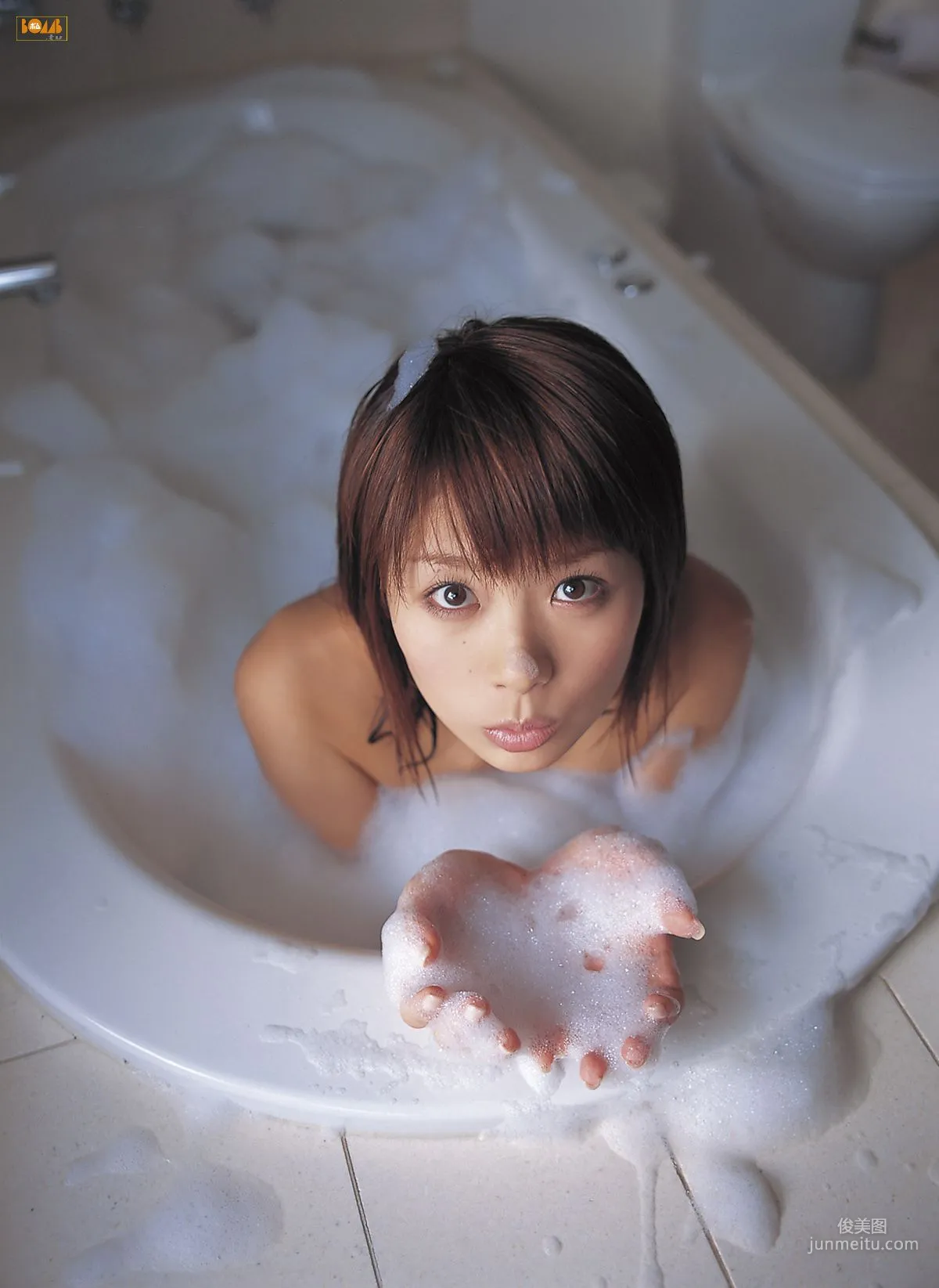[Bomb.TV] March 2007 Issue Yuika Hotta, Yuika Hotta Photo Set photo 2