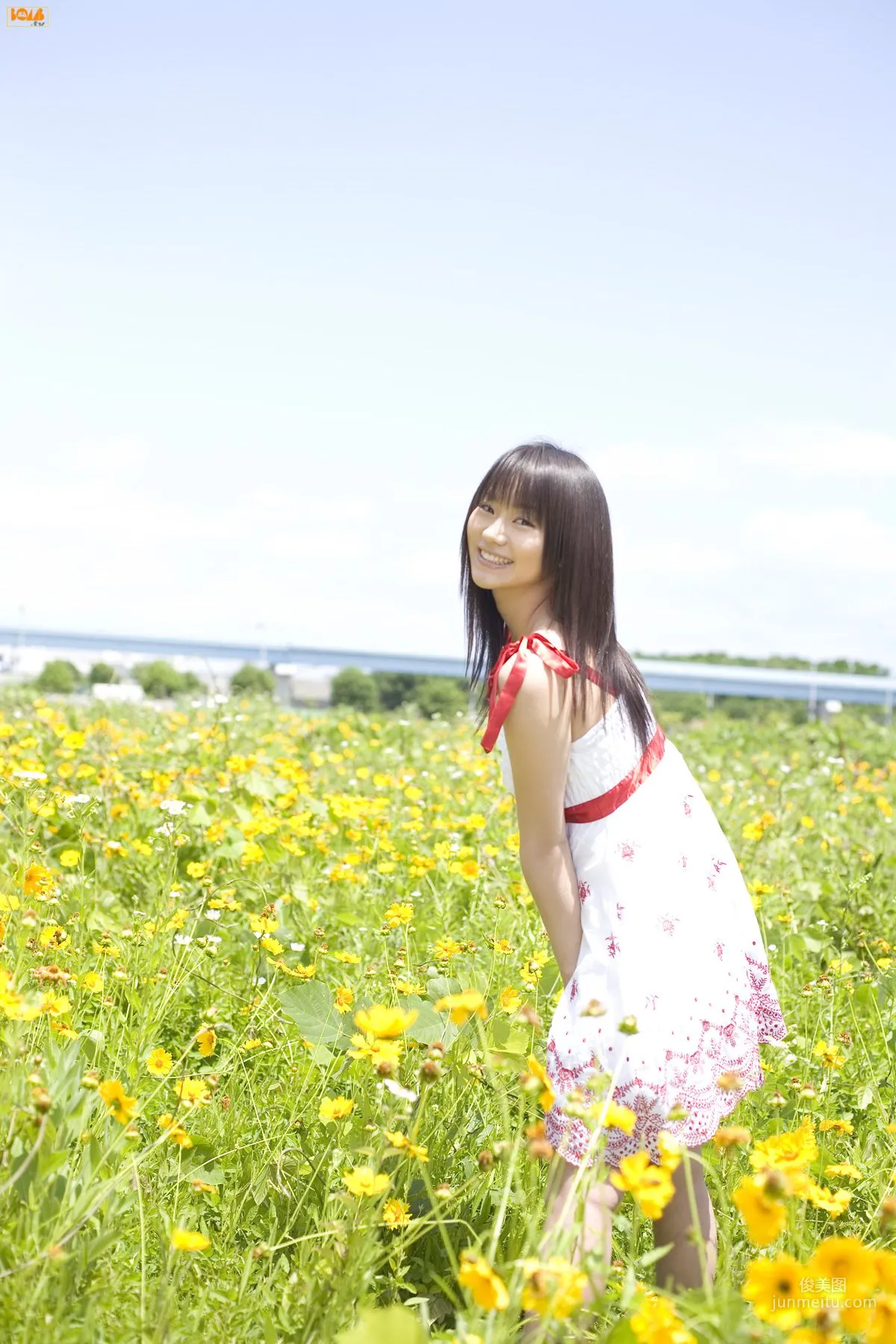 [Bomb.TV] 2007 No.08 Hitomi Kaikawa Photo Set photo 6