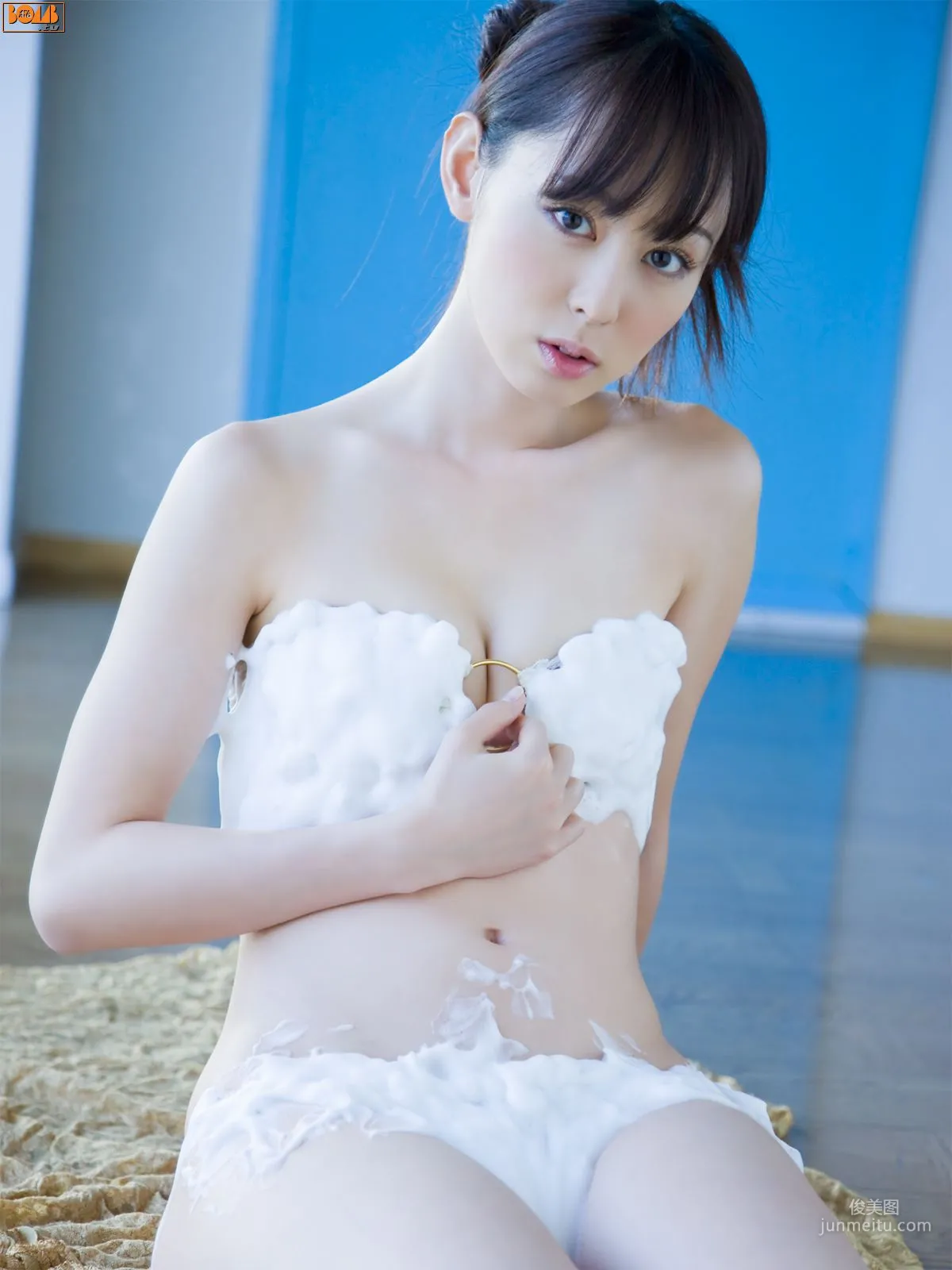 [Bomb.TV] 2009 May Issue Rina Akiyama Photo Set photo 11