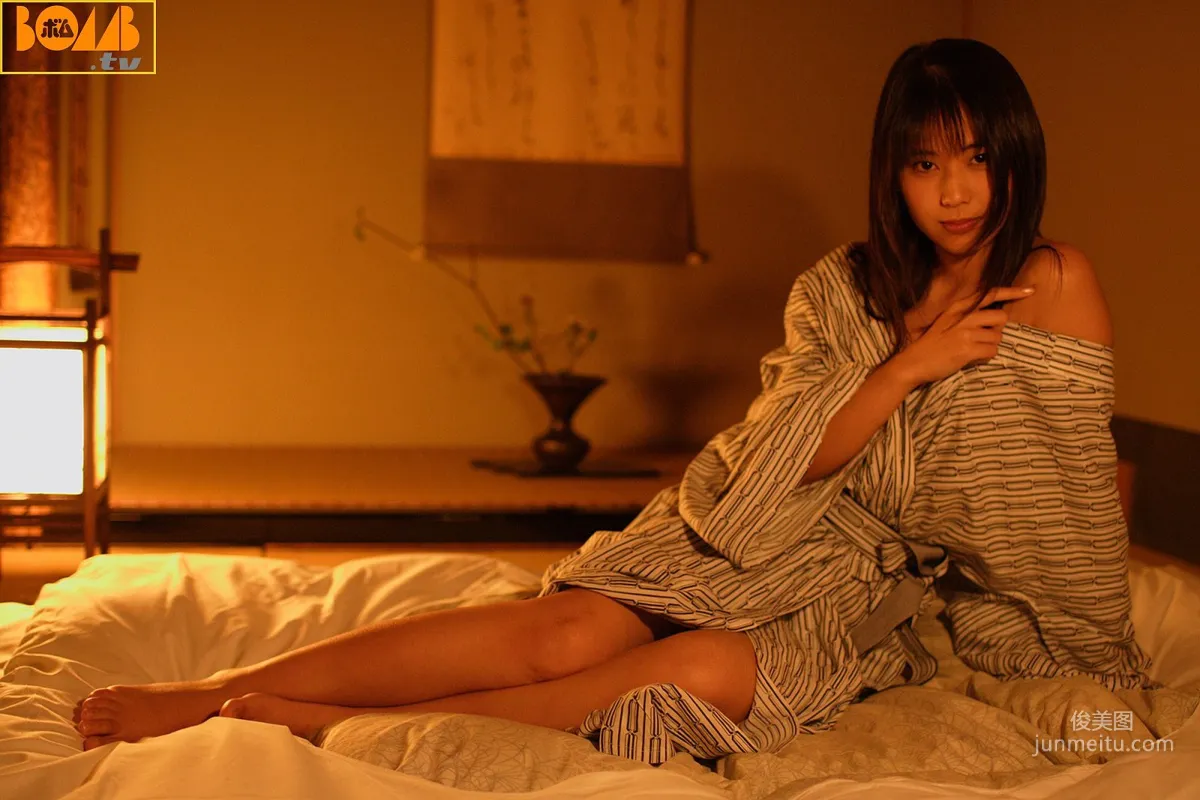 [Bomb.TV] 2005 October Issue Megum Amano Channel B Photo Set photo 2