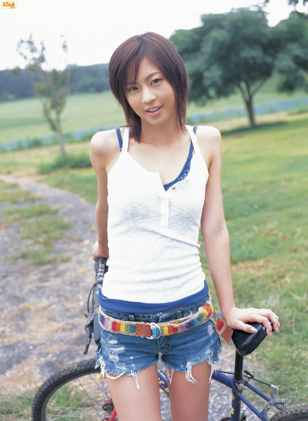 [Bomb.TV] 2005 November Issue Misako Yasuda Photo Set photo 1