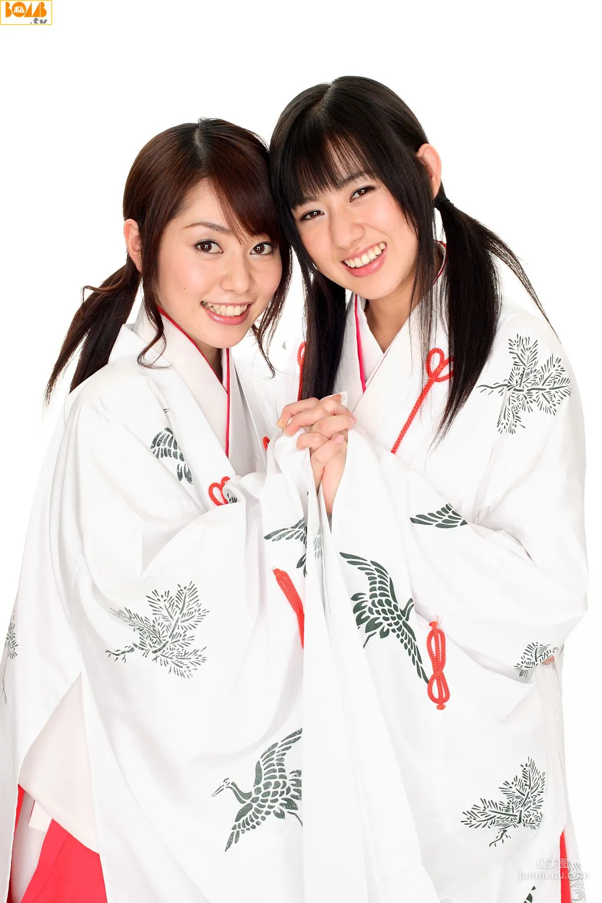 [Bomb.TV] 2007年01月刊 谷桃子& 稲生美紀 寫真集 15
