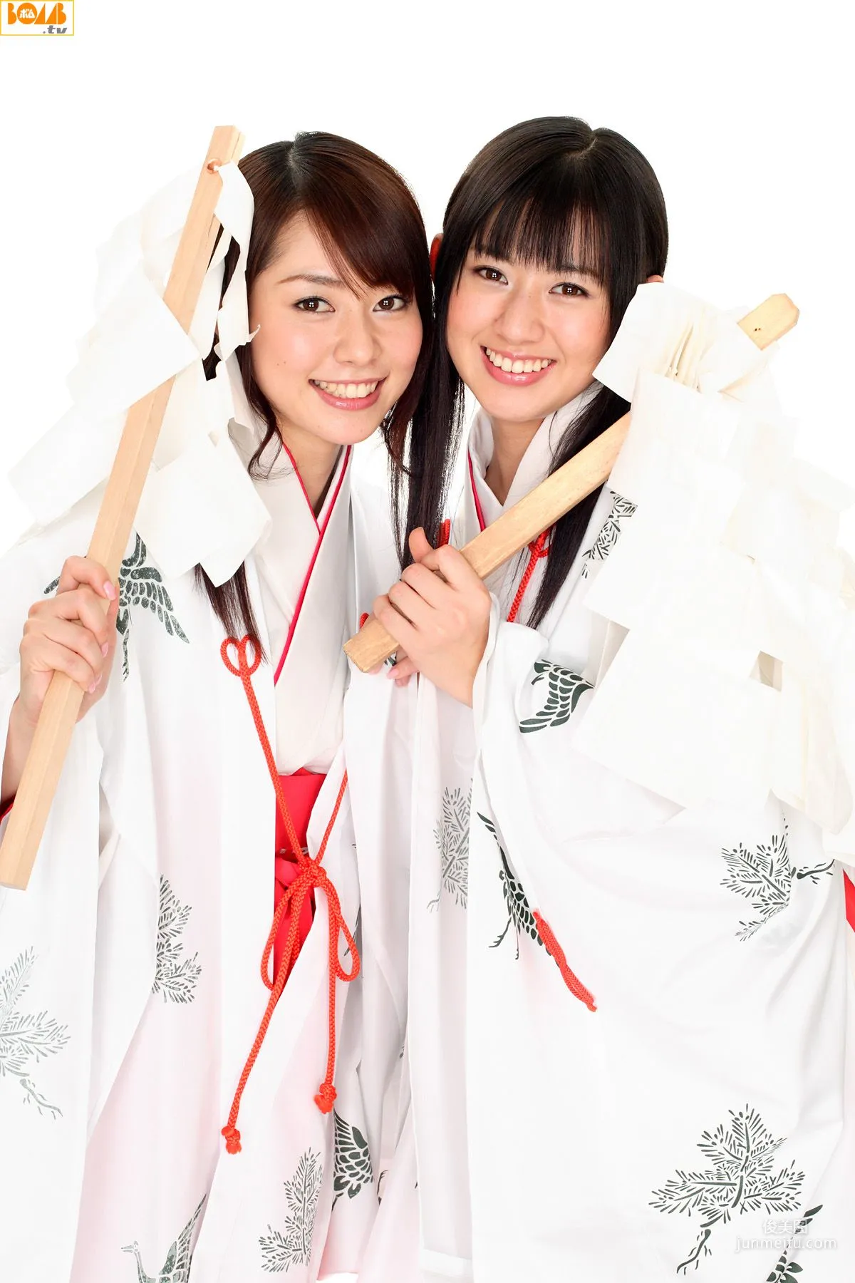 [Bomb.TV] 2007年01月刊 谷桃子& 稲生美紀 寫真集 14