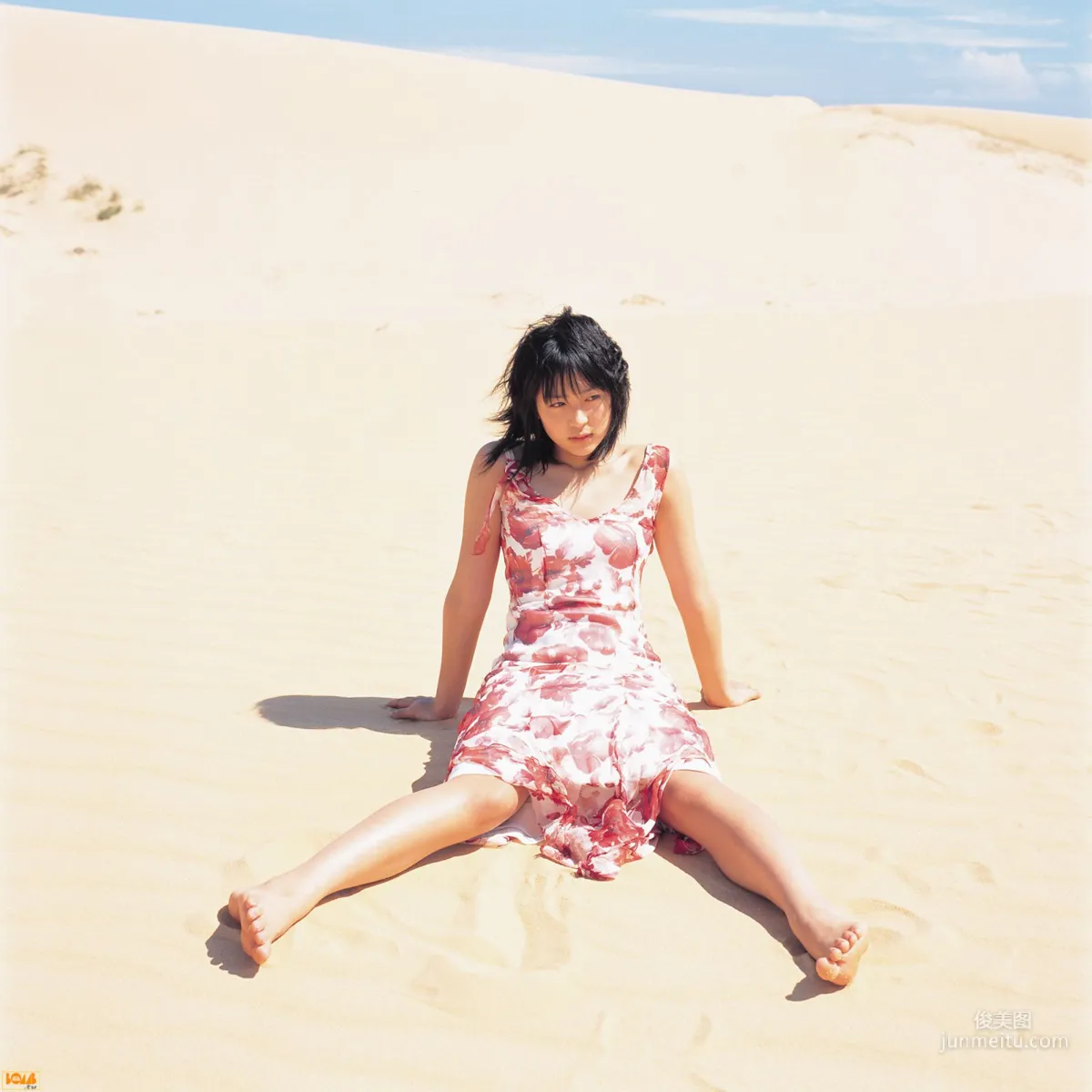 黒川芽以《Nina – Special Wallpaper》 寫真集 [Bomb.TV] 2004年12月刊 19