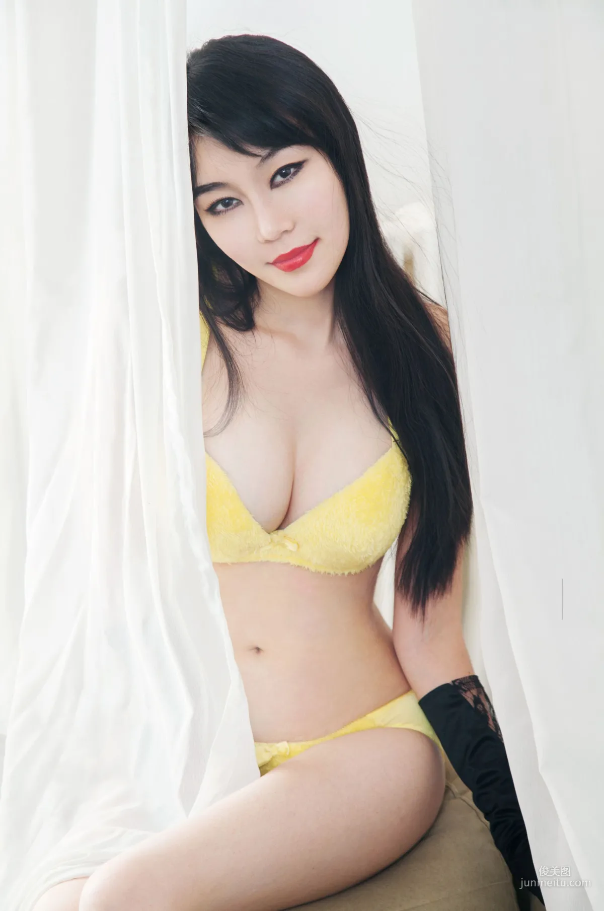 Ni Tingting Well-Proportioned and Gentle, Fresh and Dazzling [TuiGirl] No.008 Photo Set photo 14