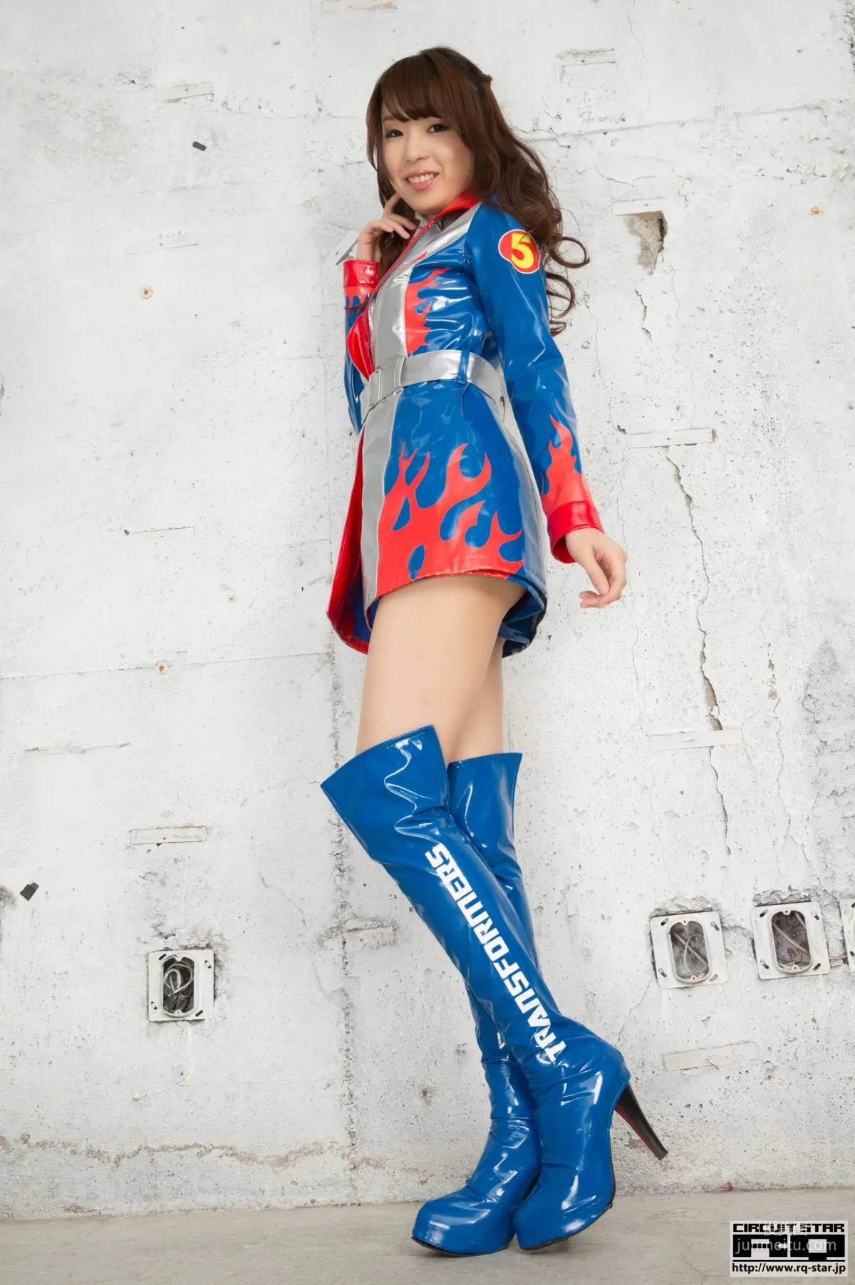 [RQ-STAR] NO.01047 Chihomi Nagasaki 長崎ちほみ Race Queen 賽車女郎 寫真集 5