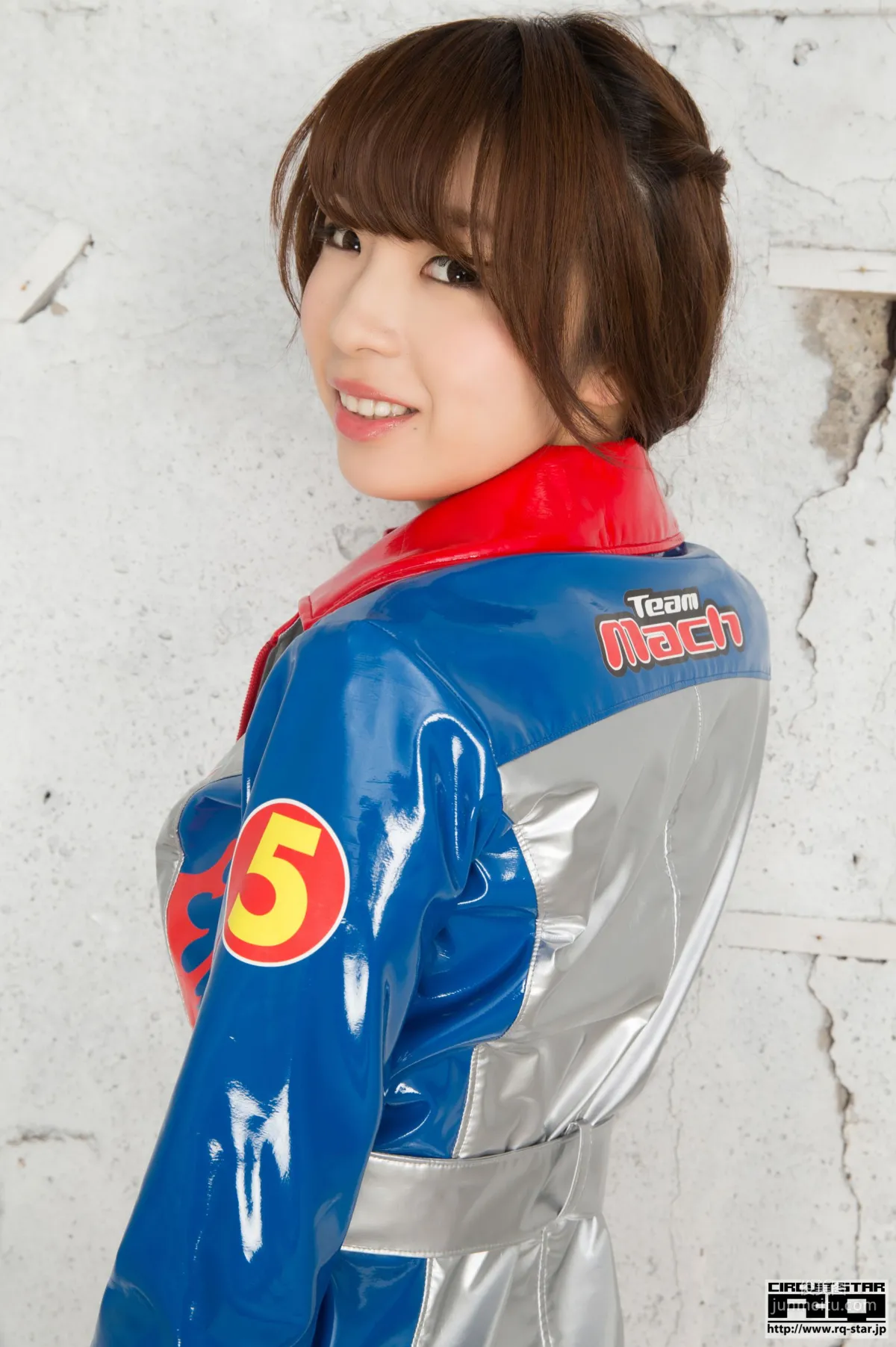 [RQ-STAR] NO.01047 Chihomi Nagasaki 長崎ちほみ Race Queen 賽車女郎 寫真集 13