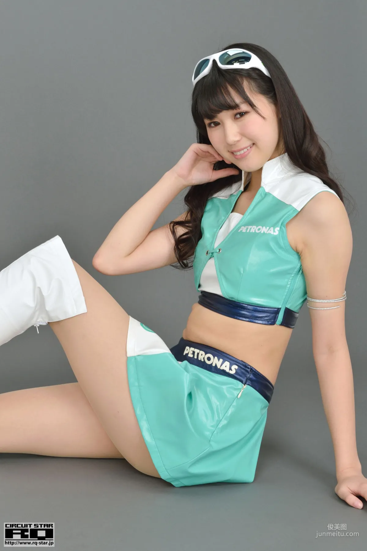 [RQ-STAR] NO.01051 Tsukasa Arai 荒井つかさ Race Queen 賽車女郎 寫真集 76