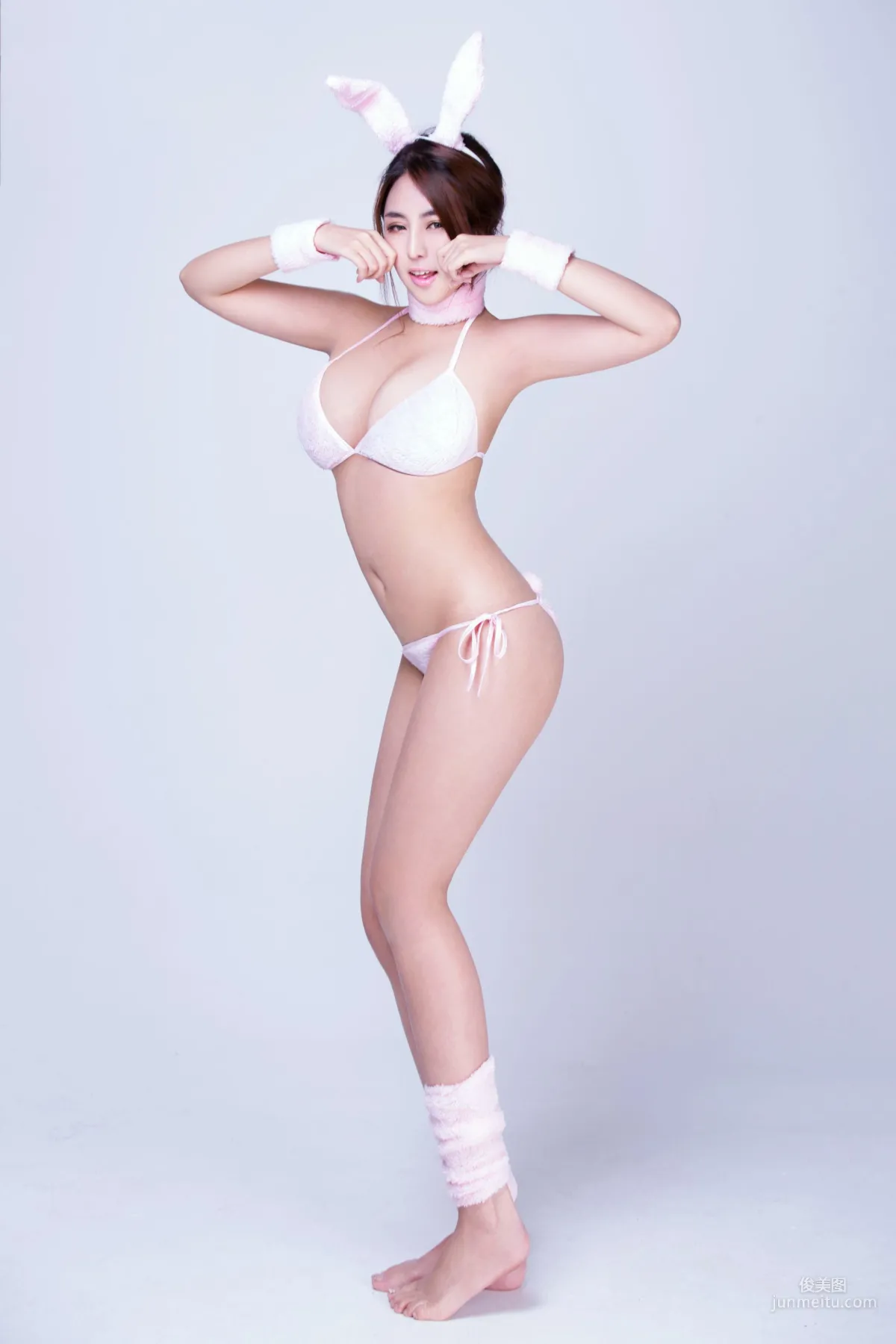 Chen Zirui, Devil Figure and Fairy Face [TuiGirl] No.017 Photo Set photo 37