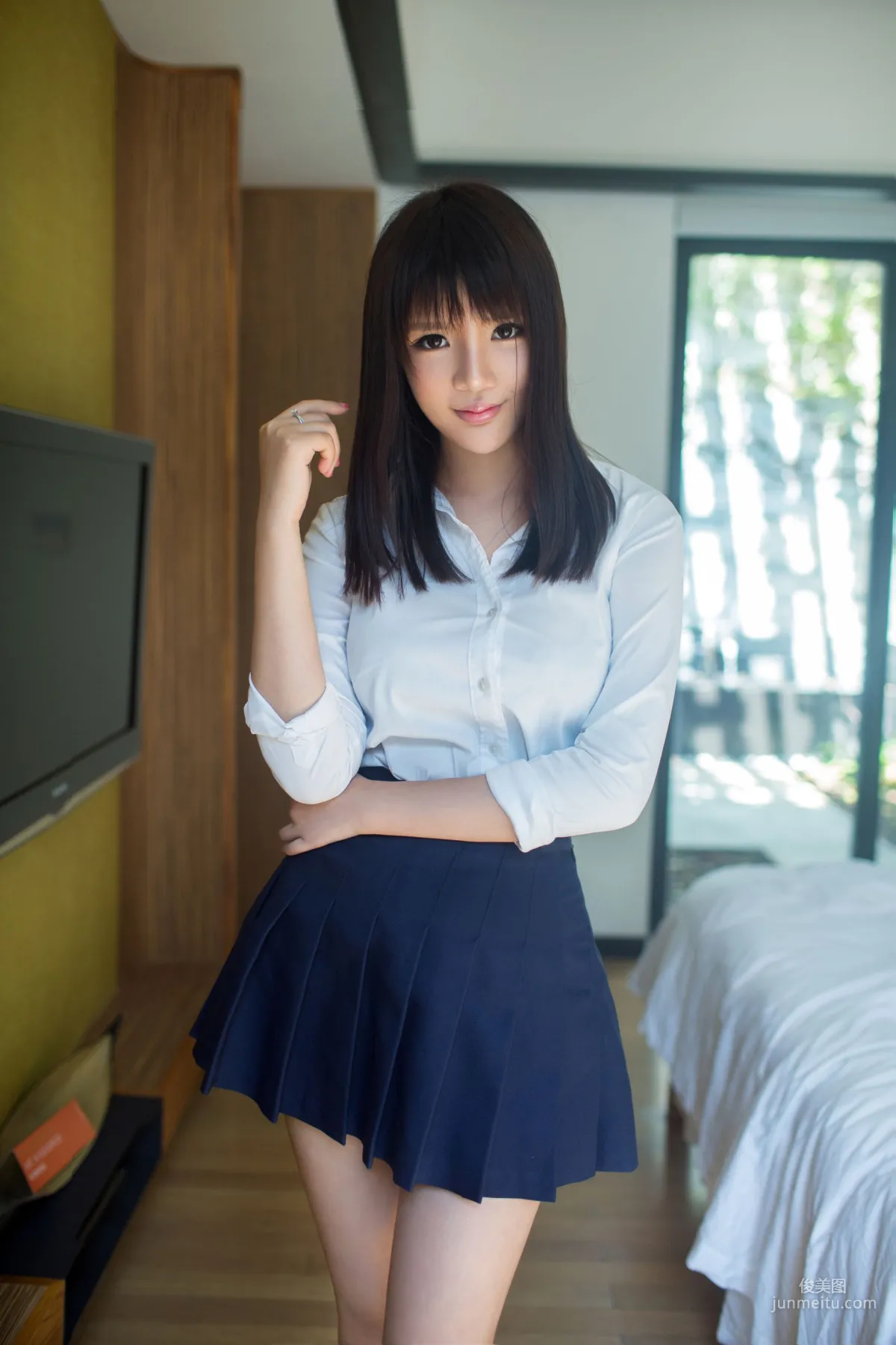 王依萌《萌颜巨乳、高大白美》 [推女郎TuiGirl] No.063 写真集1