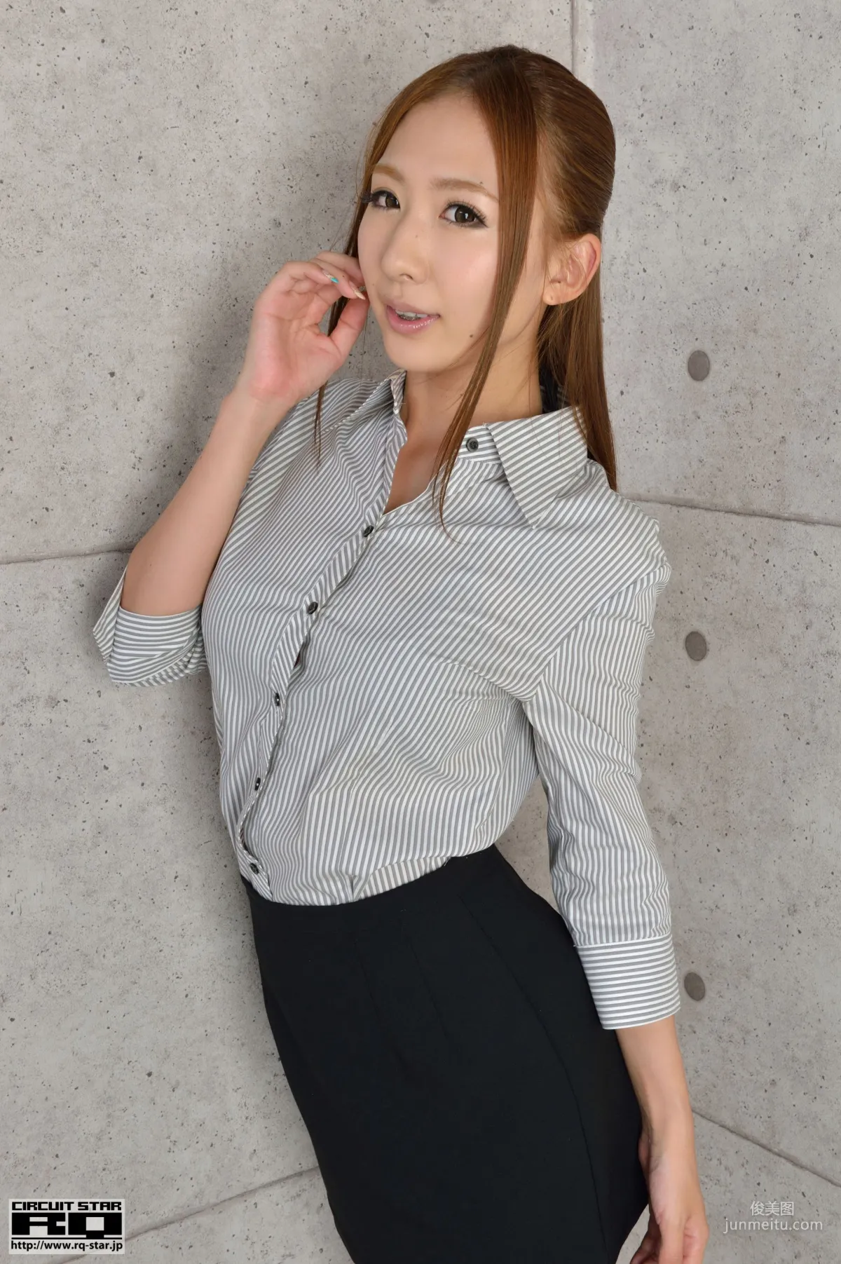 [RQ-STAR] NO.00991 Yui Iwasaki 岩崎由衣 Office Lady 黑絲OL美腿 寫真集 37