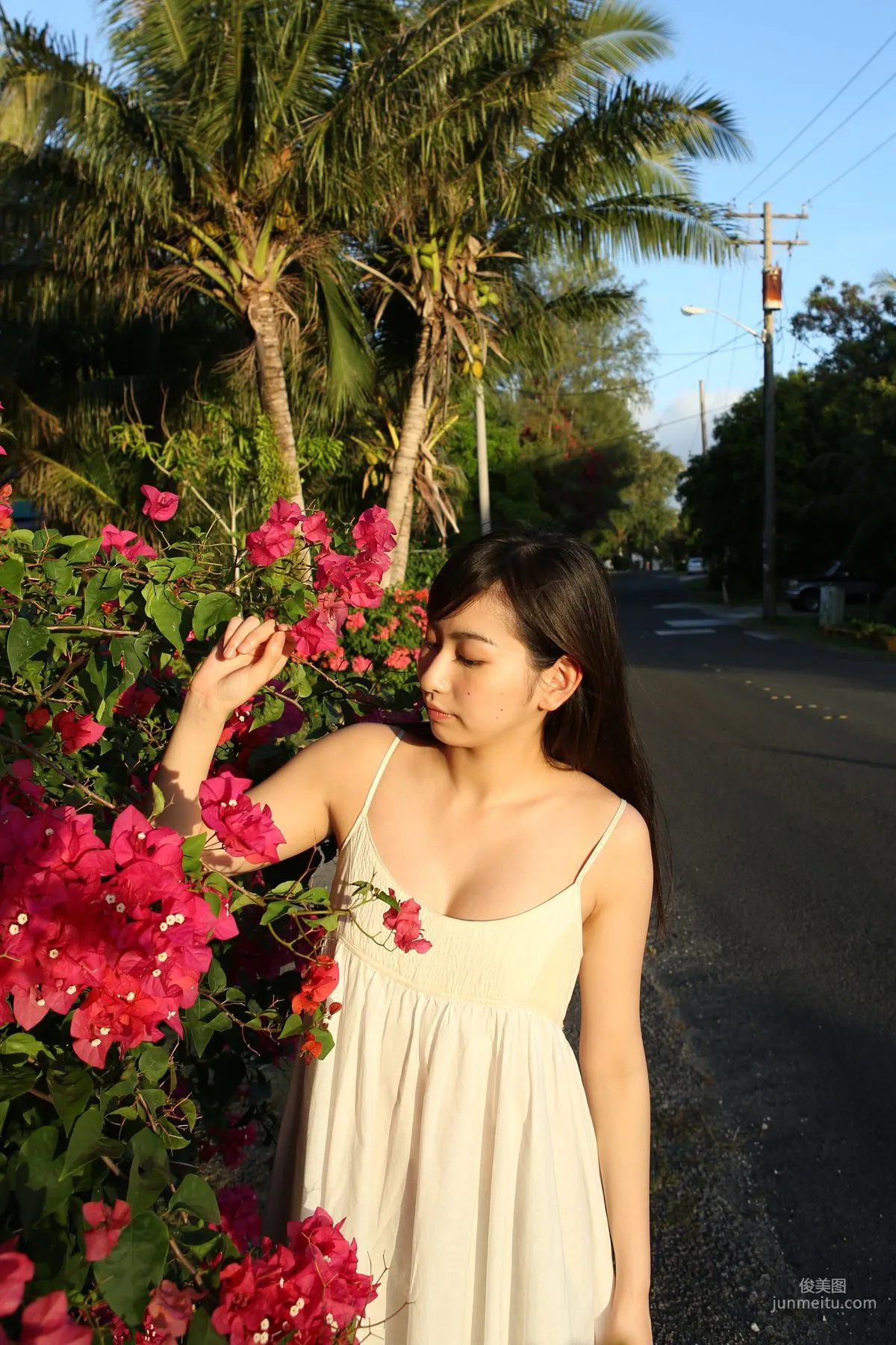 Akari Uemura [Hello! Project Digital Books] Vol.151 Photo Set photo 74