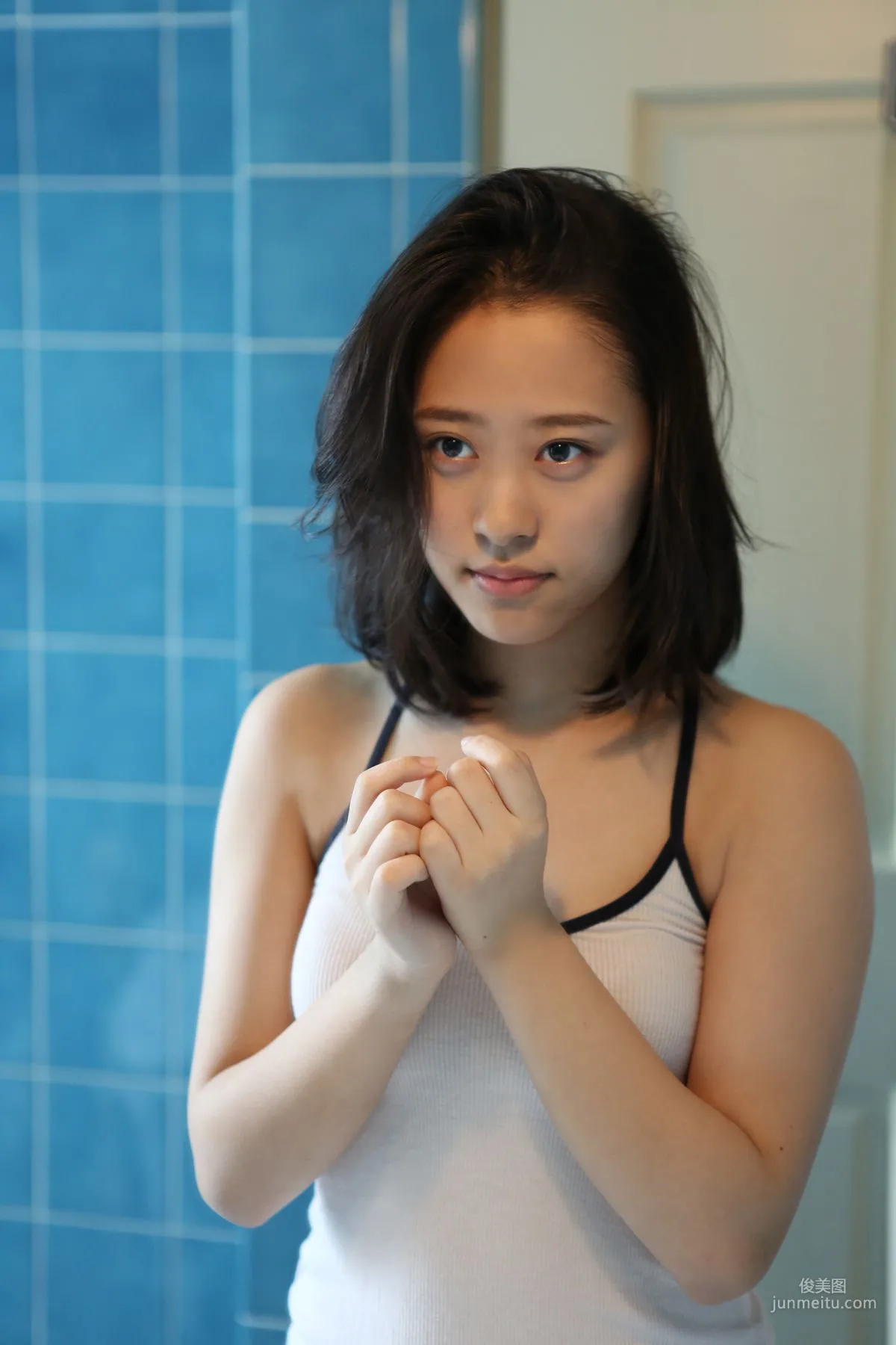 Sakura Oda [Hello! Project Digital Books] Vol.148 Photo Set photo 58