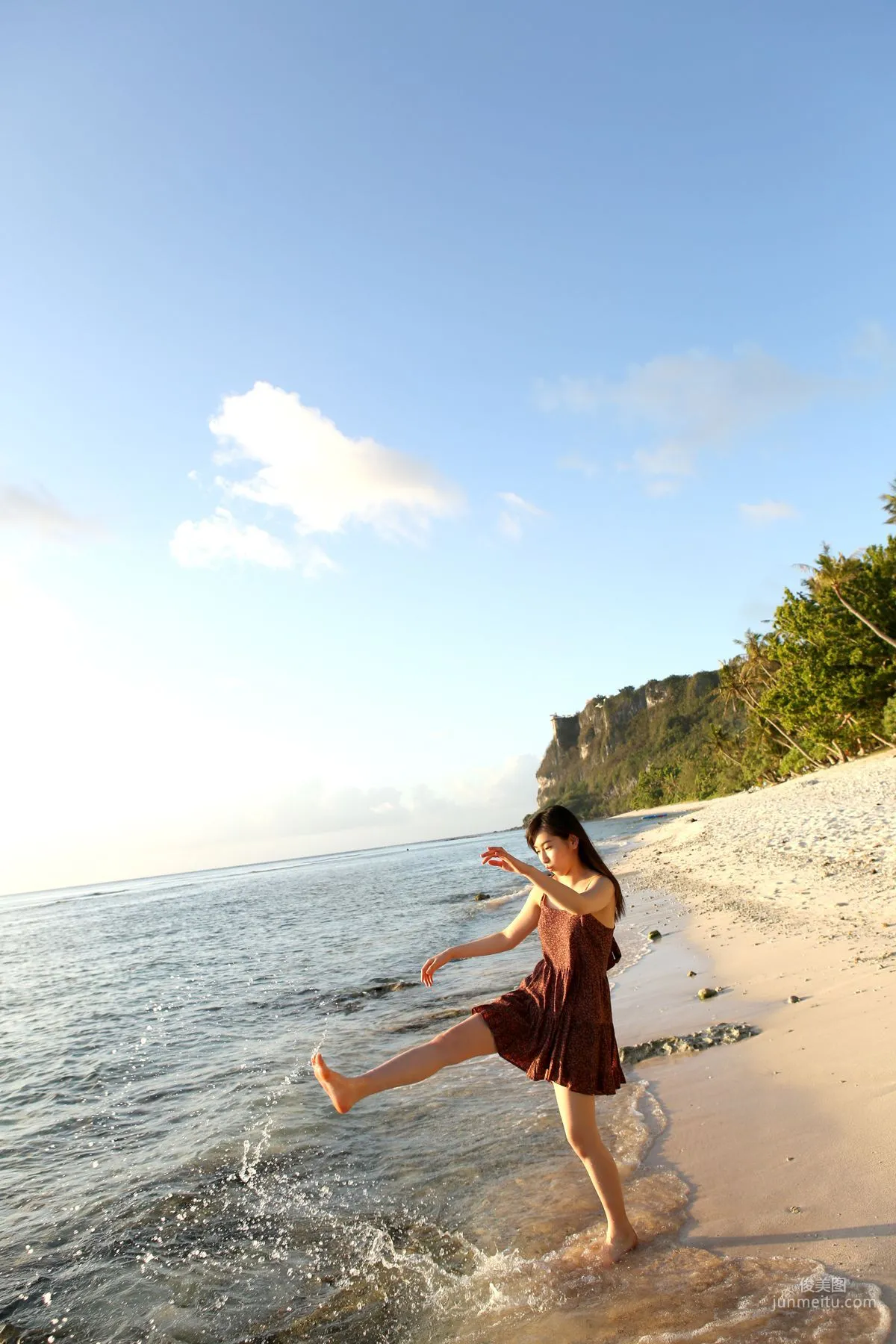 Akari Uemura/Akari Uemura [Hello! Project Digital Books] Vol.150 Photo Set photo 5