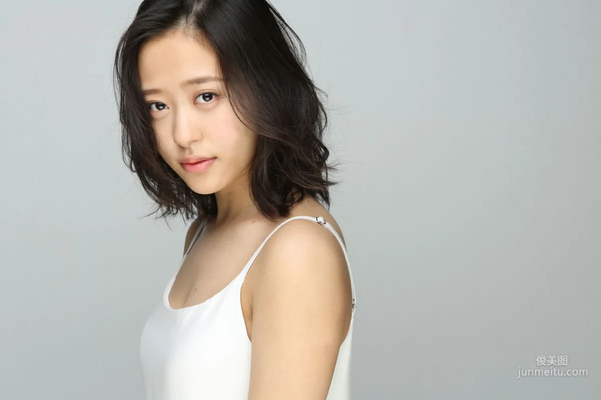 Sakura Oda [Hello! Project Digital Books] Vol.148 Photo Set photo 79