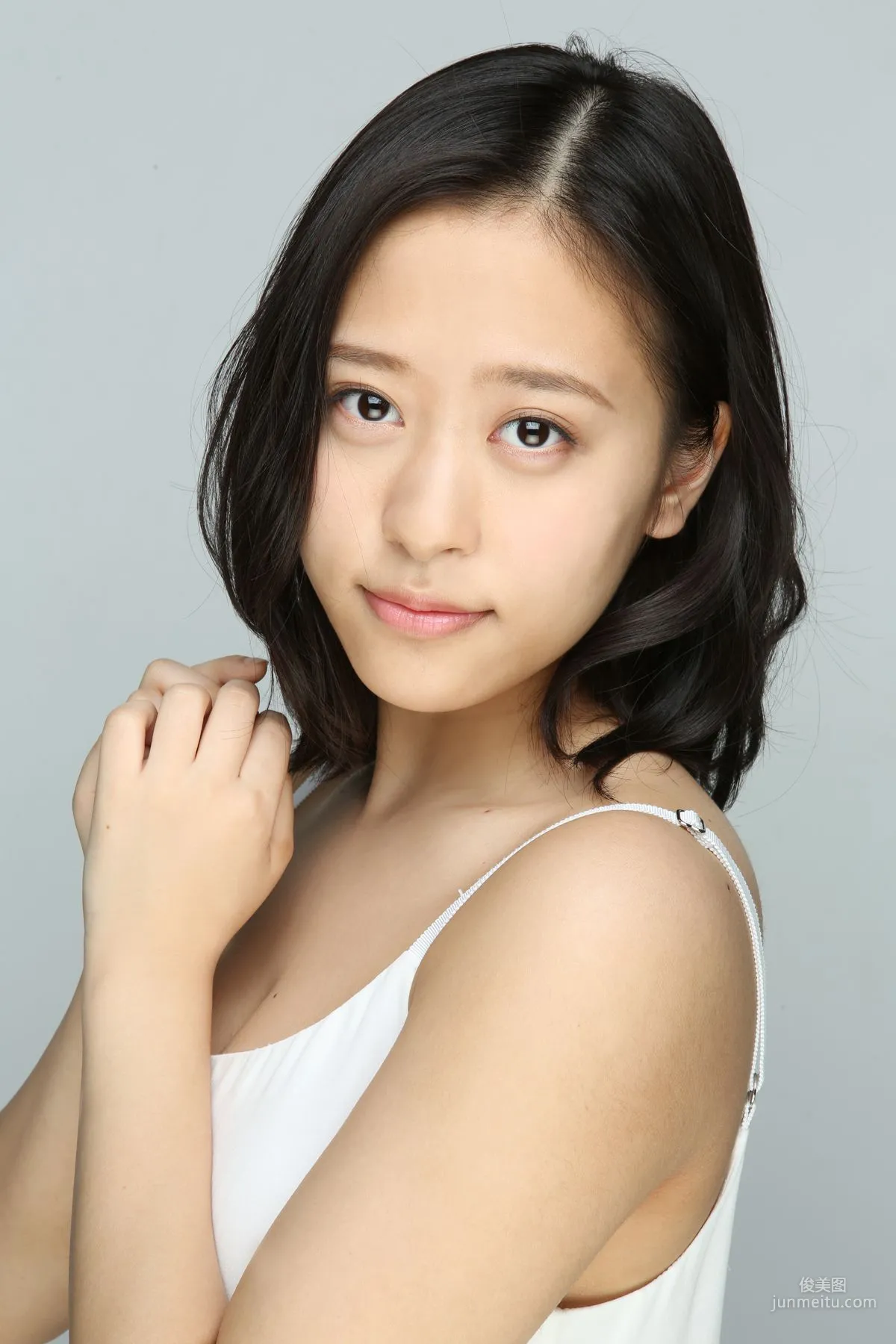 Sakura Oda [Hello! Project Digital Books] Vol.148 Photo Set photo 78