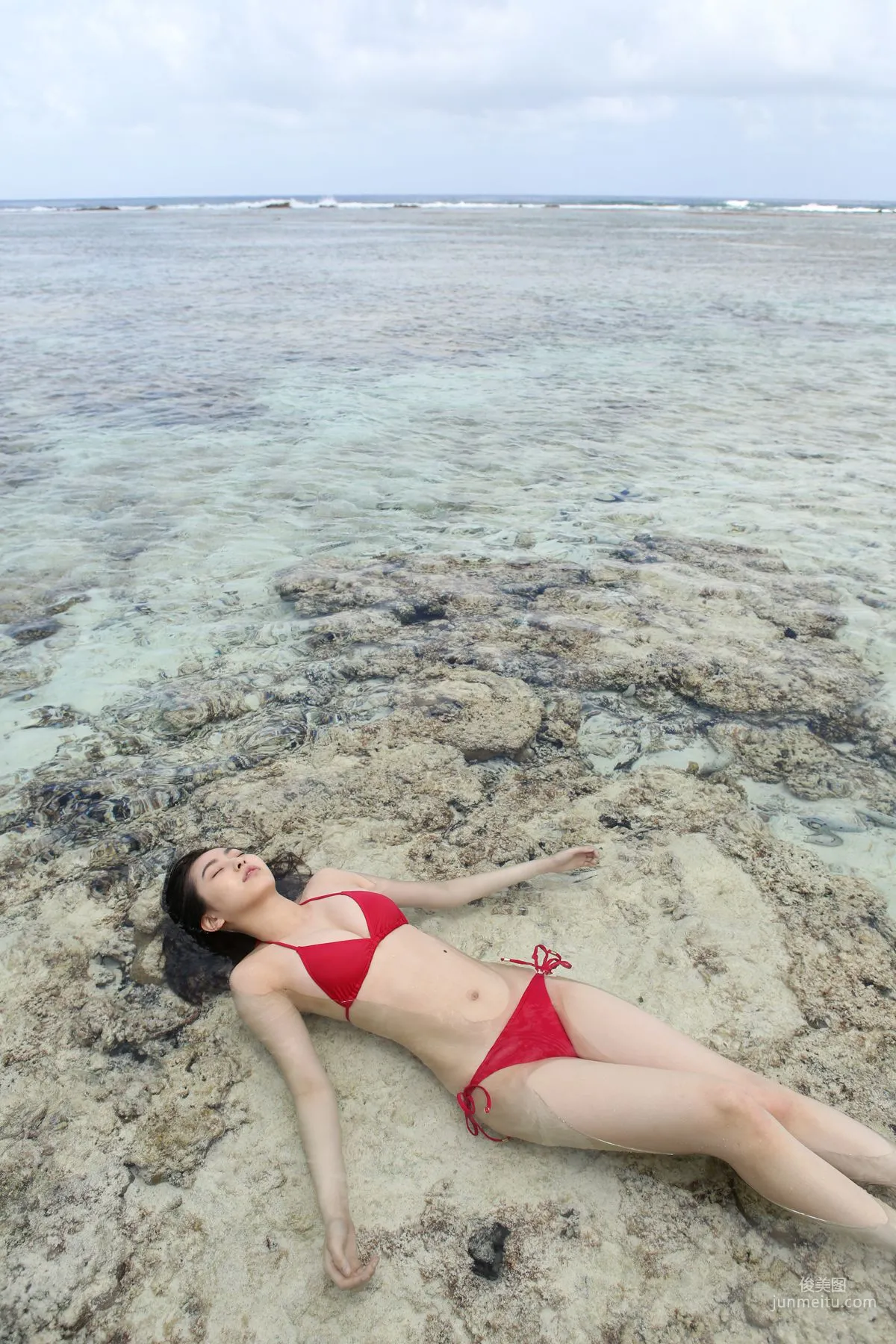 Akari Uemura [Hello! Project Digital Books] Vol.151 Photo Set photo 38