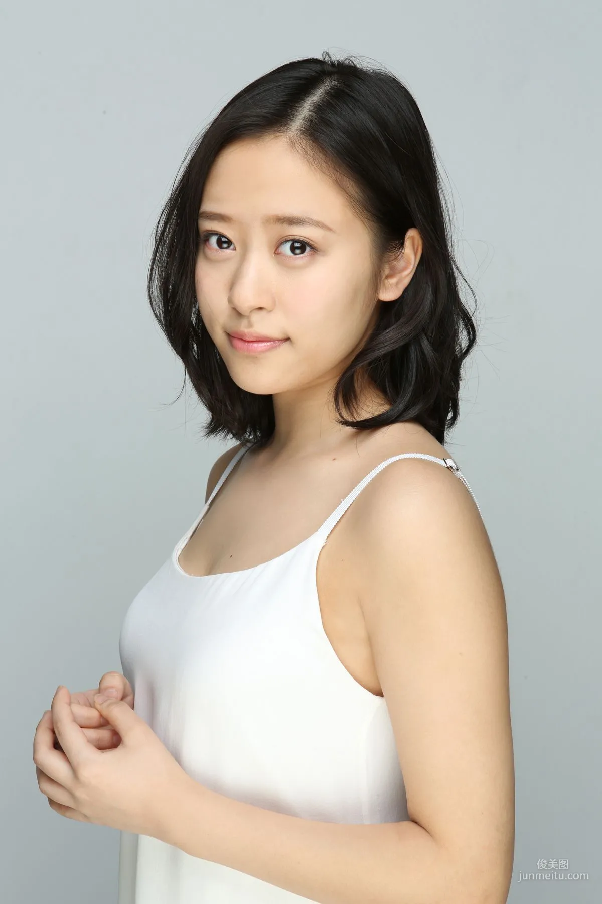 Sakura Oda [Hello! Project Digital Books] Vol.148 Photo Set photo 77