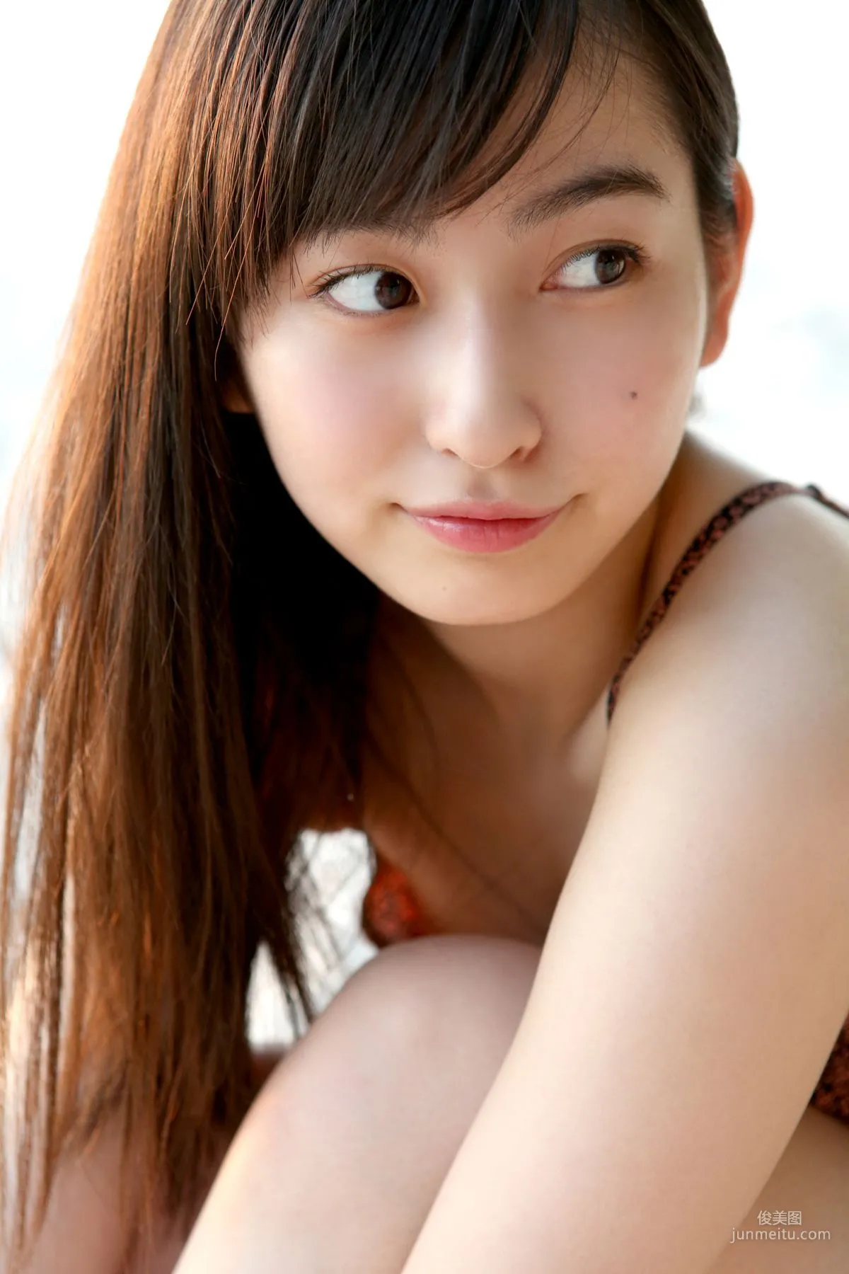 Akari Uemura/Akari Uemura [Hello! Project Digital Books] Vol.150 Photo Set photo 15
