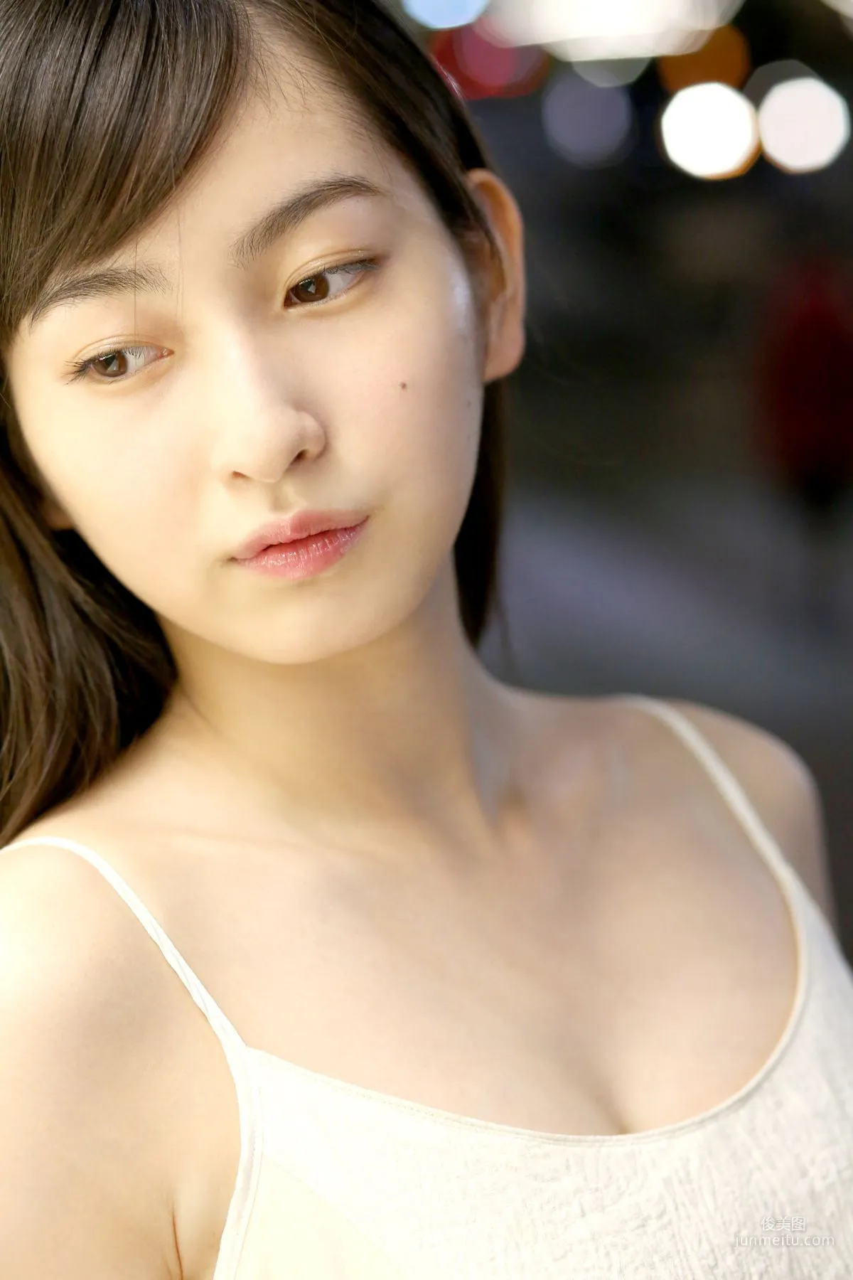 Akari Uemura/Akari Uemura [Hello! Project Digital Books] Vol.150 Photo Set photo 24