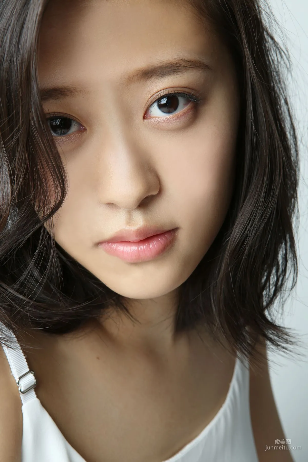 Sakura Oda [Hello! Project Digital Books] Vol.148 Photo Set photo 84