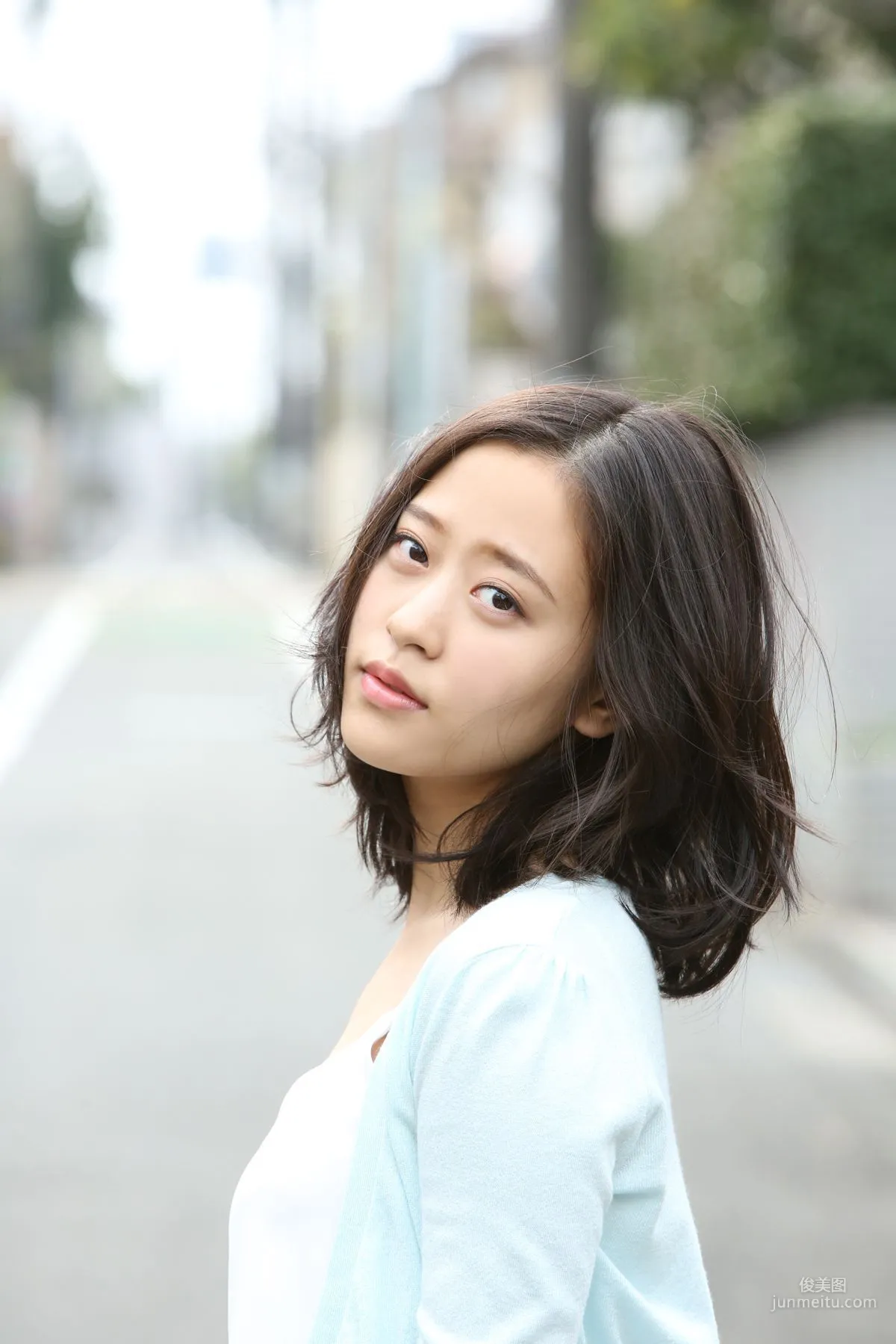 Sakura Oda [Hello! Project Digital Books] Vol.148 Photo Set photo 73