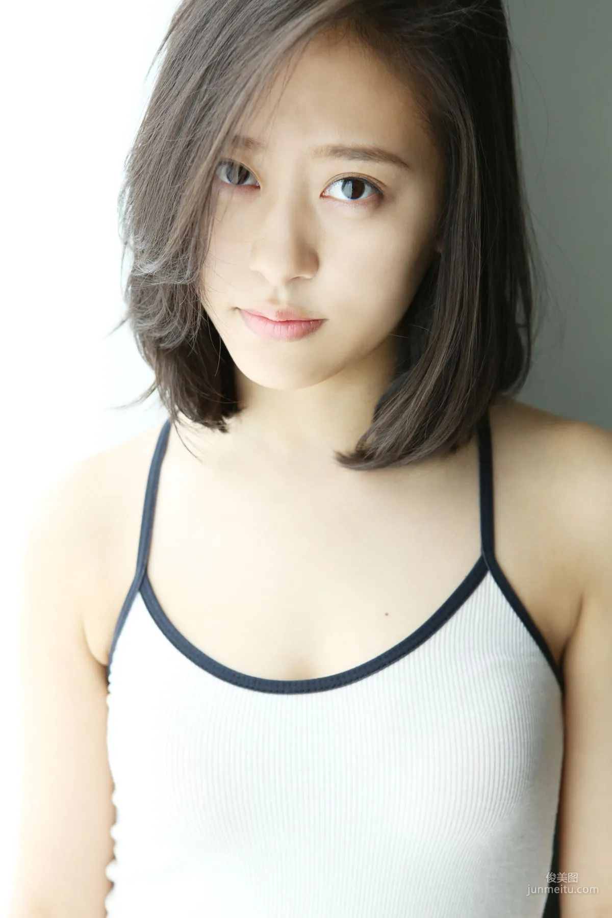 Sakura Oda [Hello! Project Digital Books] Vol.148 Photo Set photo 40