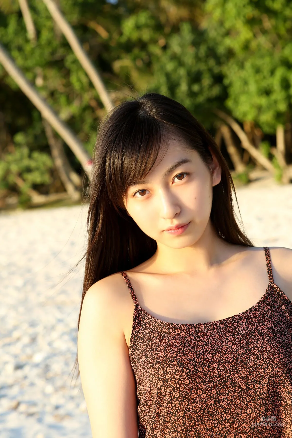Akari Uemura/Akari Uemura [Hello! Project Digital Books] Vol.150 Photo Set photo 7