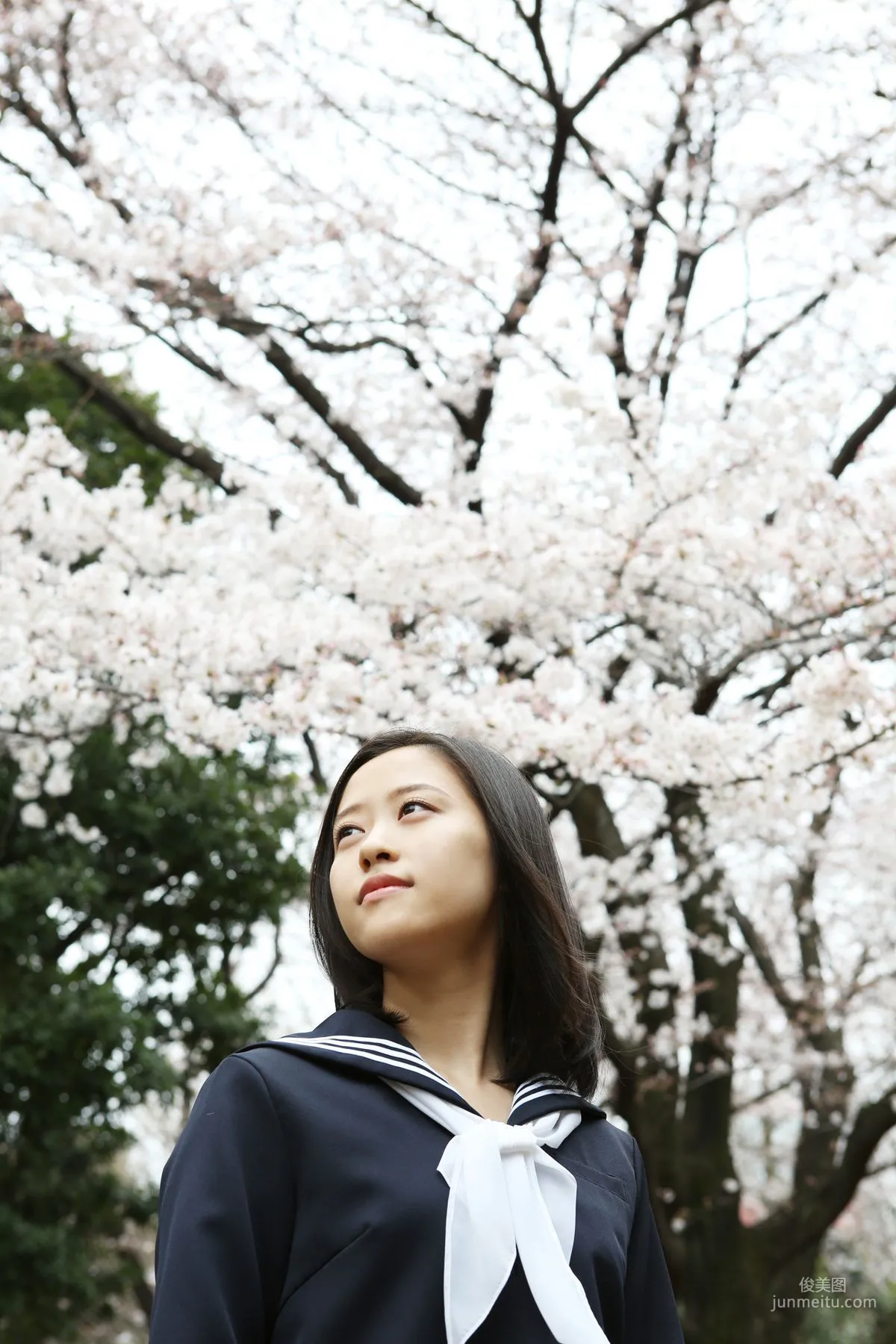 Sakura Oda [Hello! Project Digital Books] Vol.148 Photo Set photo 31