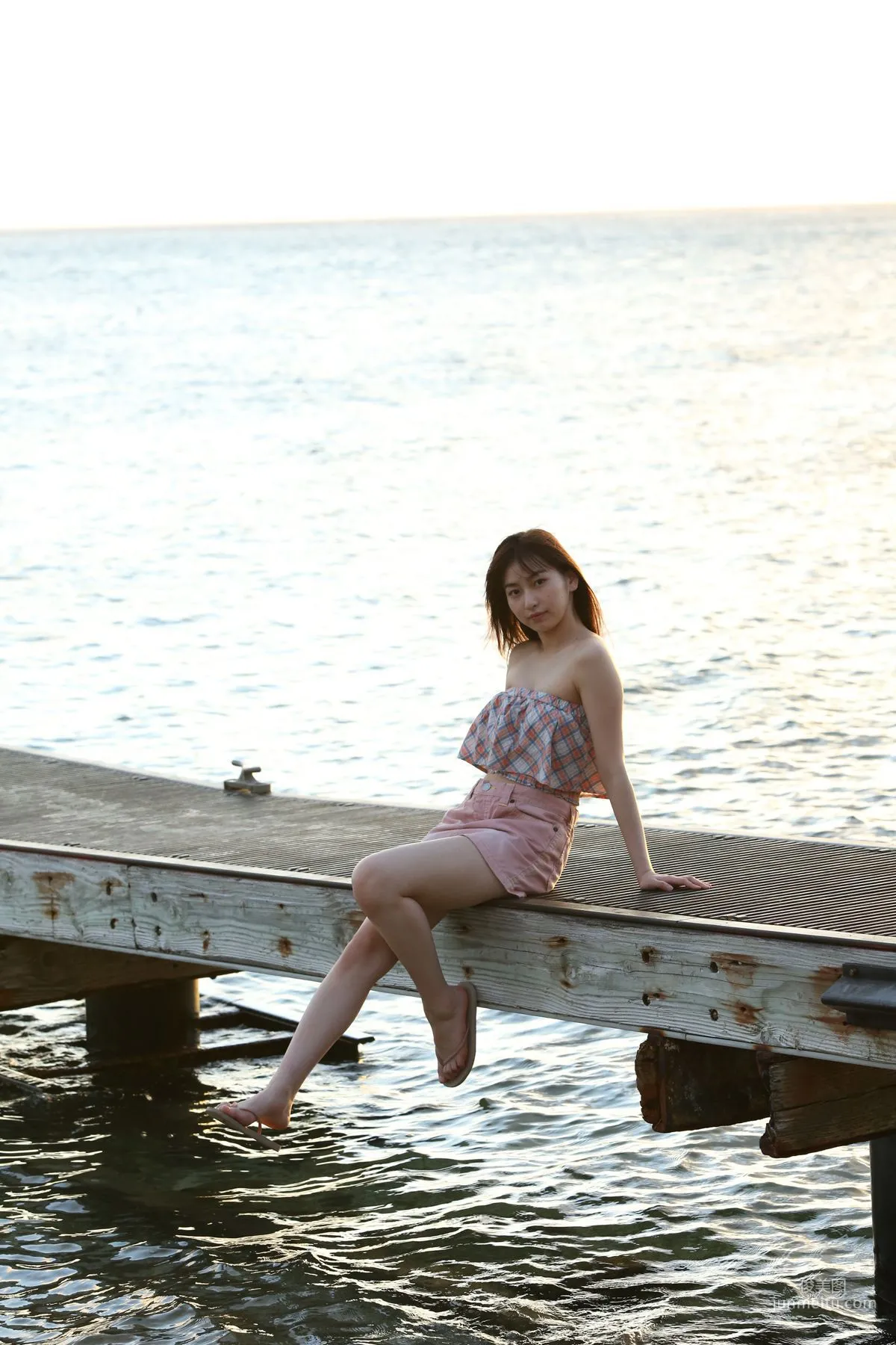 Akari Uemura [Hello! Project Digital Books] Vol.151 Photo Set photo 44