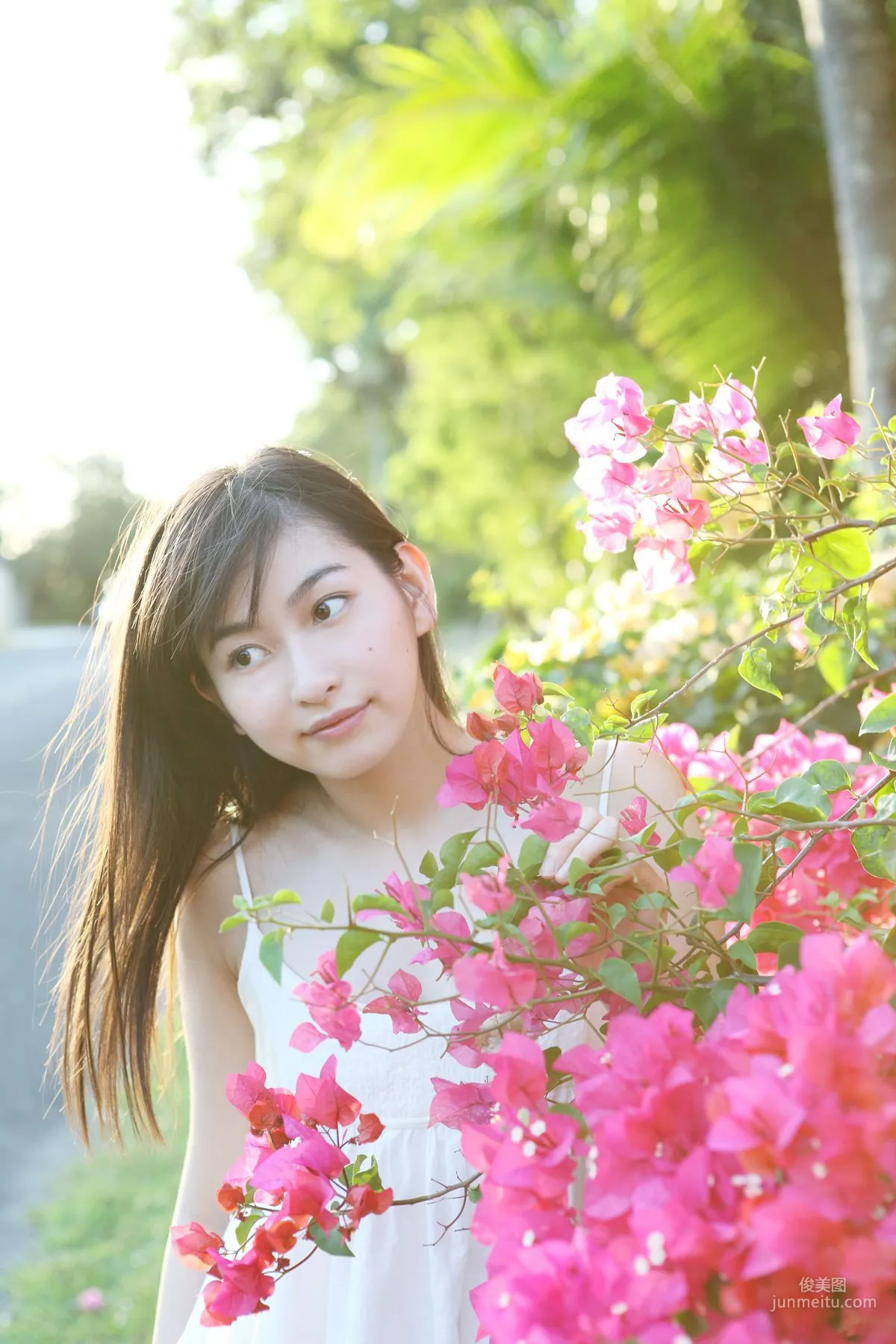 Akari Uemura [Hello! Project Digital Books] Vol.151 Photo Set photo 80