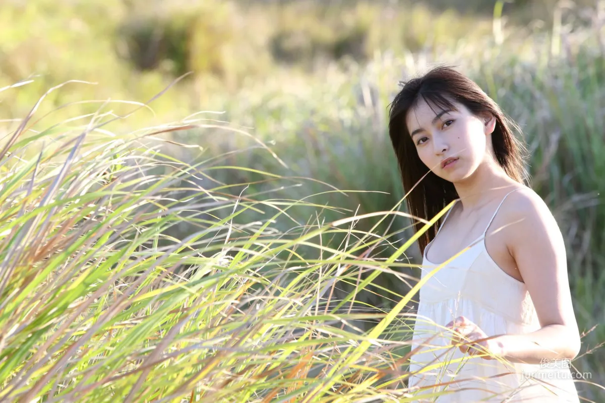Akari Uemura [Hello! Project Digital Books] Vol.151 Photo Set photo 71