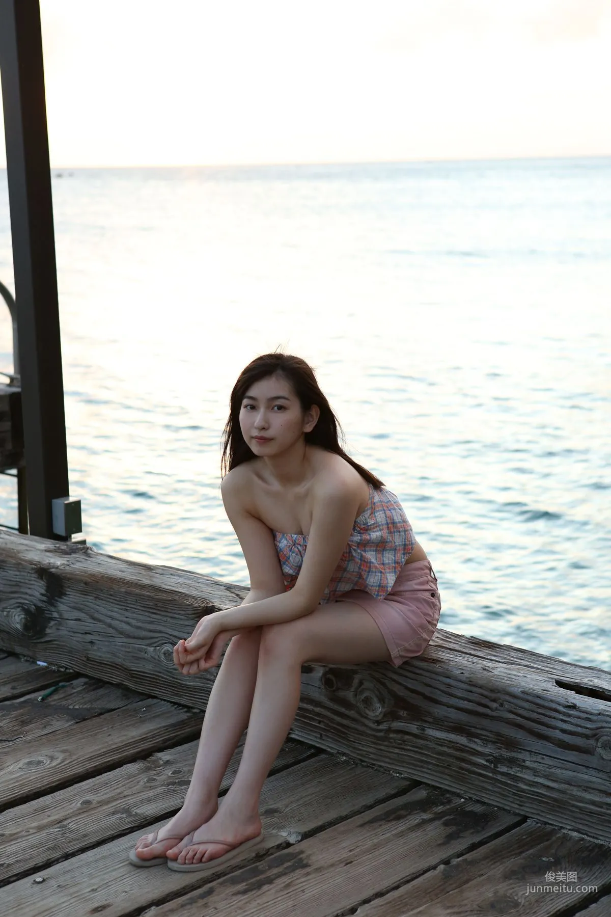 Akari Uemura [Hello! Project Digital Books] Vol.151 Photo Set photo 50