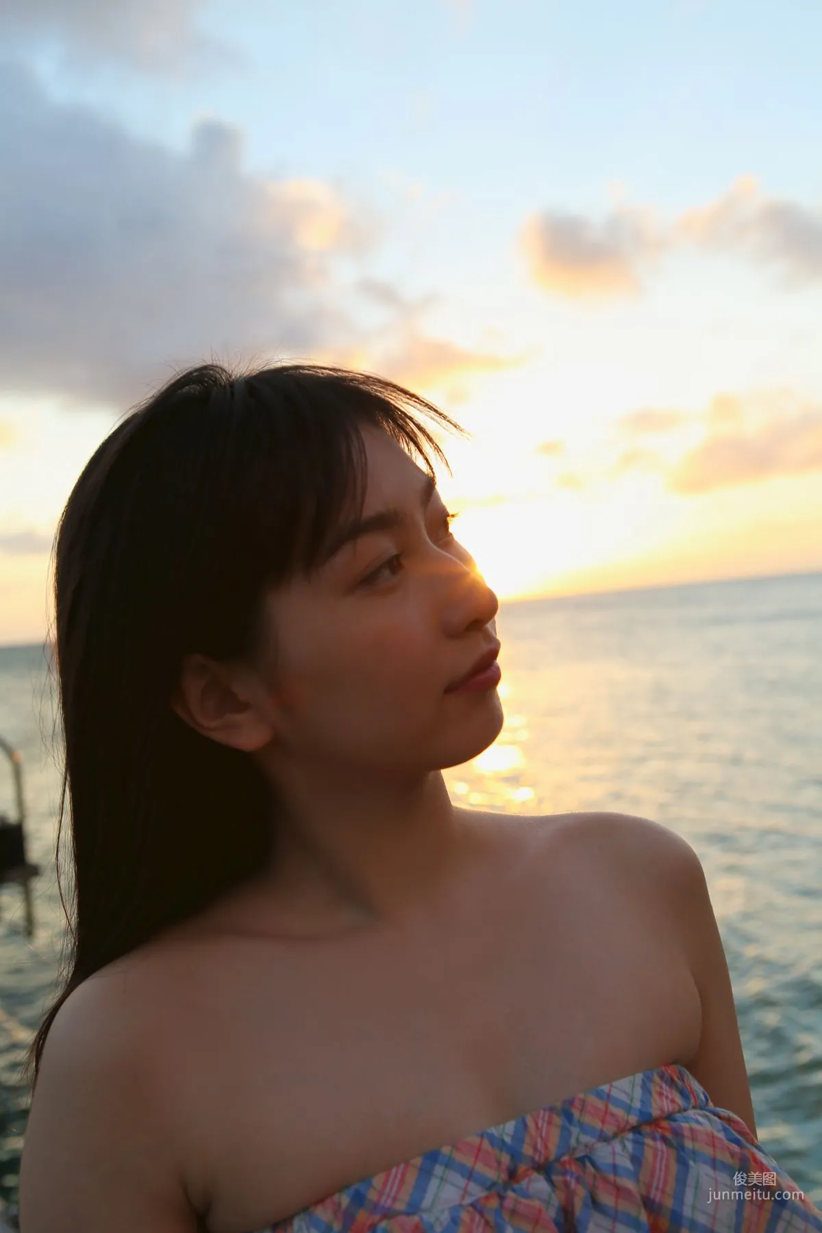 Akari Uemura [Hello! Project Digital Books] Vol.151 Photo Set photo 55