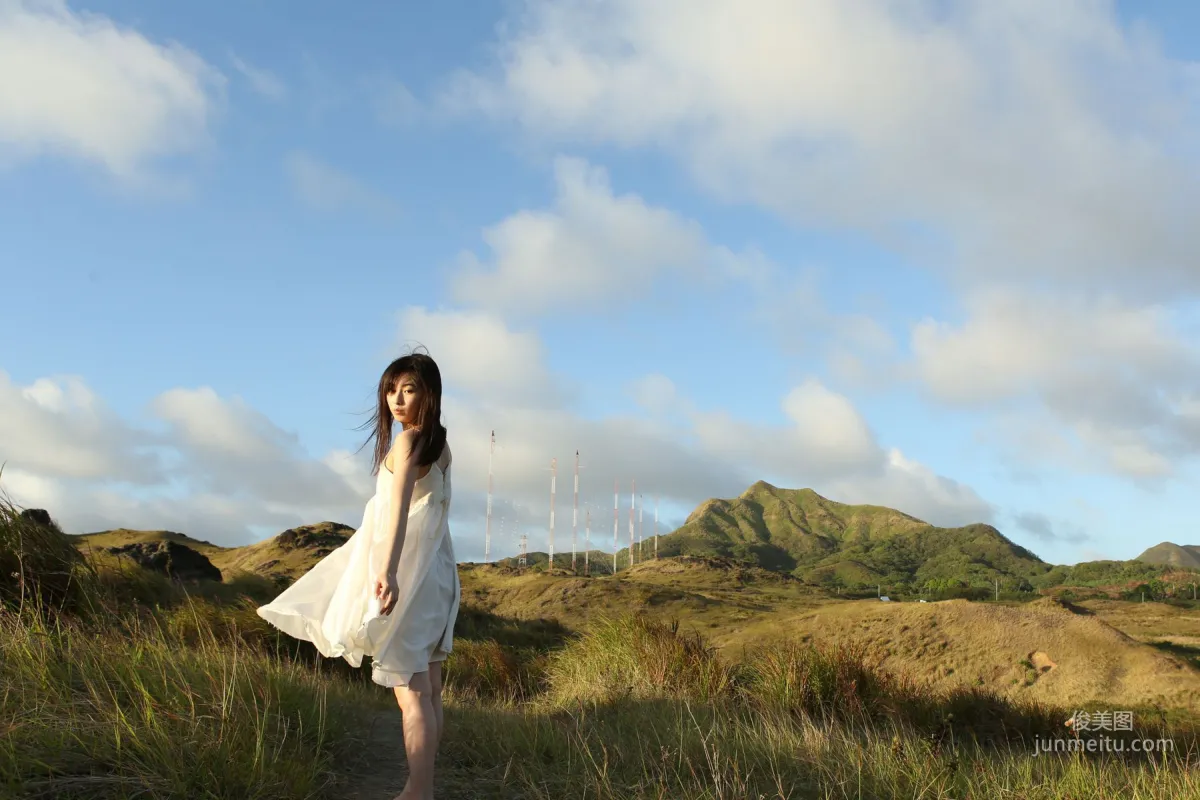 Akari Uemura [Hello! Project Digital Books] Vol.151 Photo Set photo 73